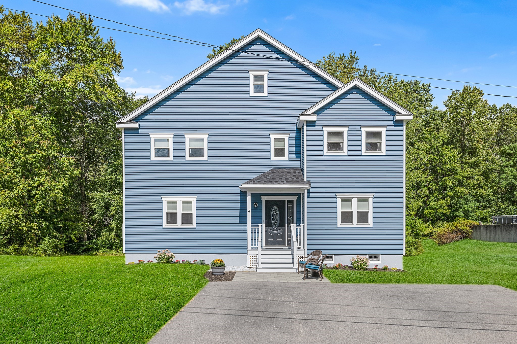 4 E Charles St, Milford, MA 01757