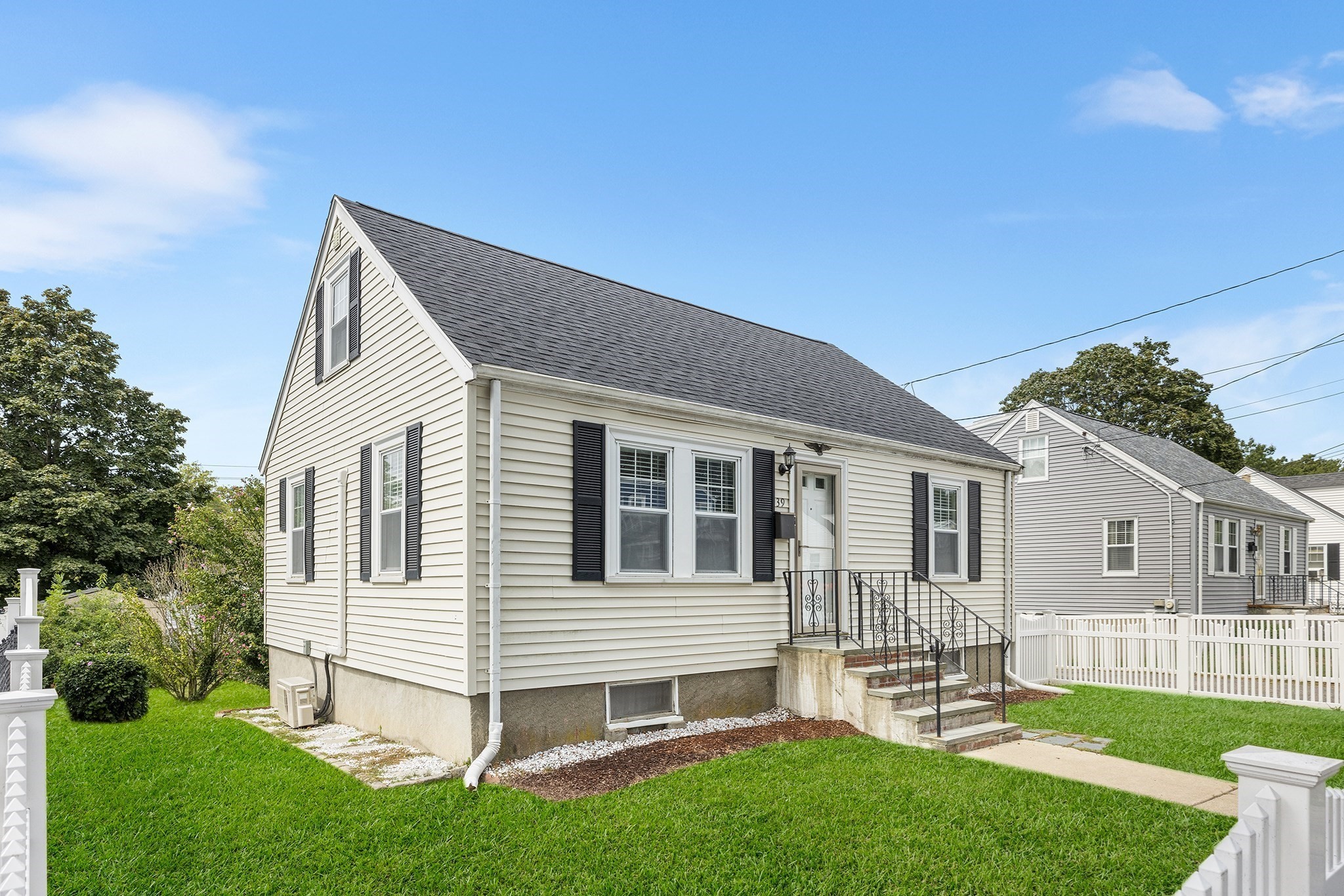 39 Badger Rd, Hyde Park, Boston, MA 02136 - Image 2