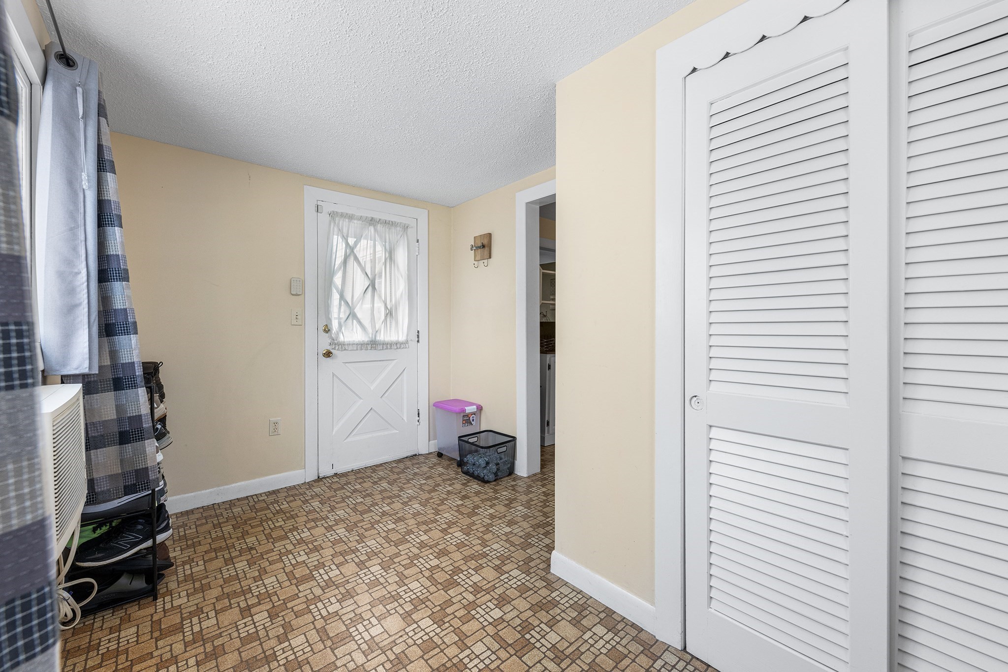 39 Badger Rd, Hyde Park, Boston, MA 02136 - Image 15