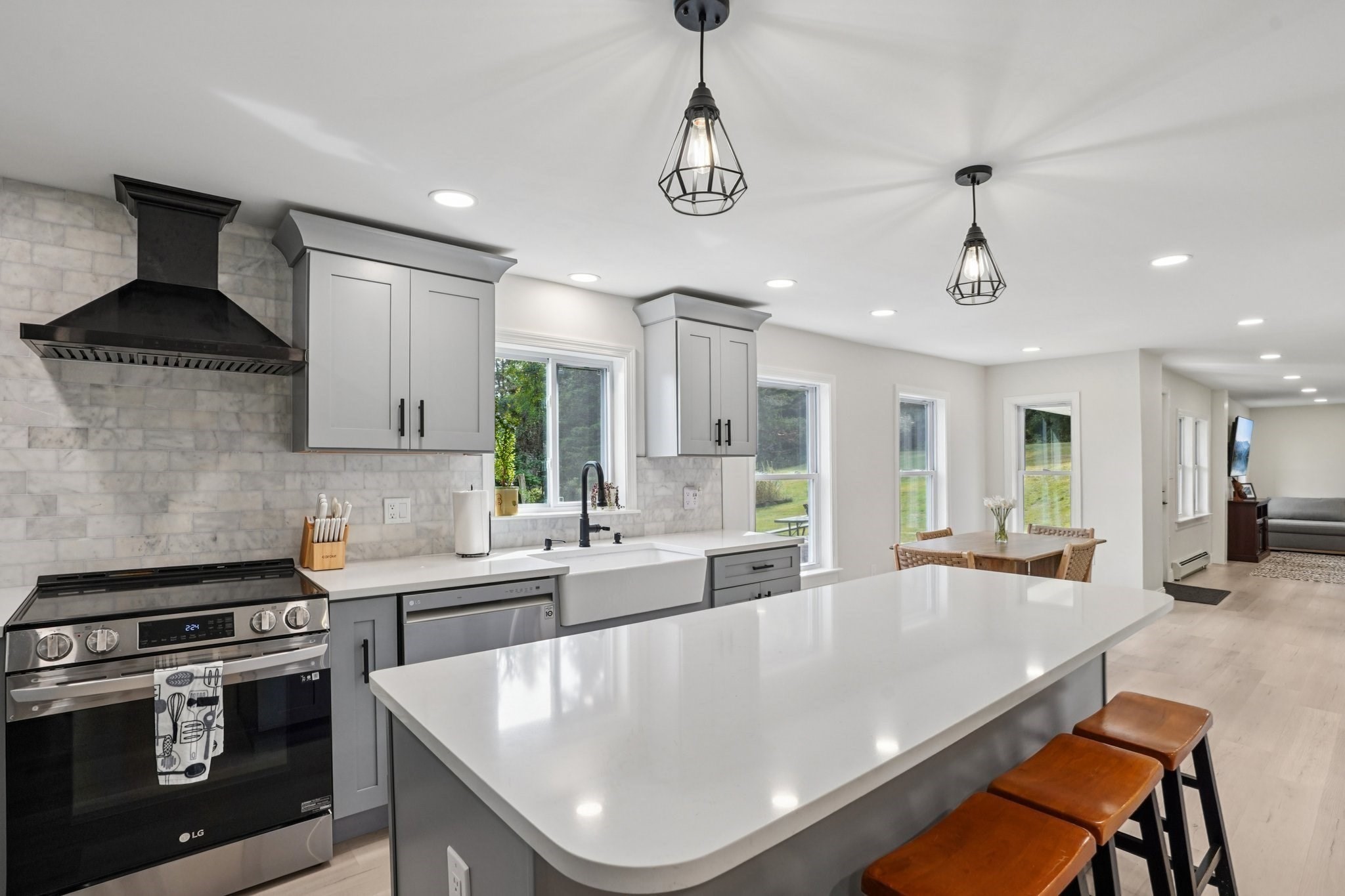 44 Richardson Corner Rd, Charlton, MA 01507 - Image 9