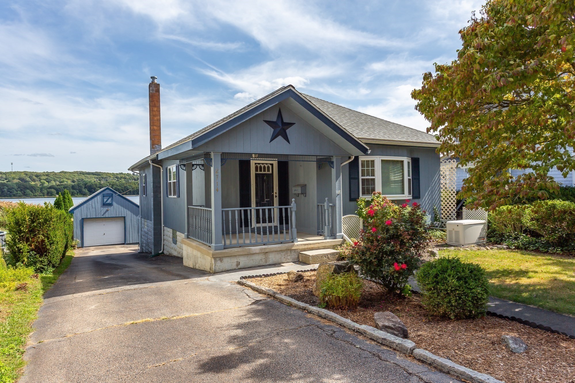 2714 Riverside Ave, Somerset, MA 02726