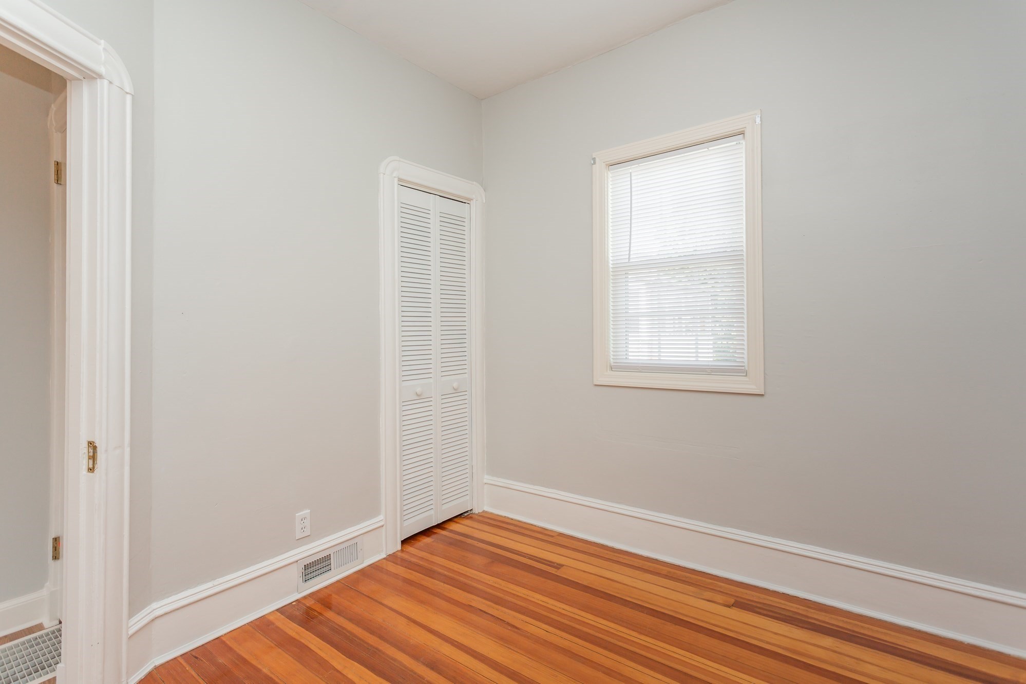 2714 Riverside Ave, Somerset, MA 02726 - Image 16