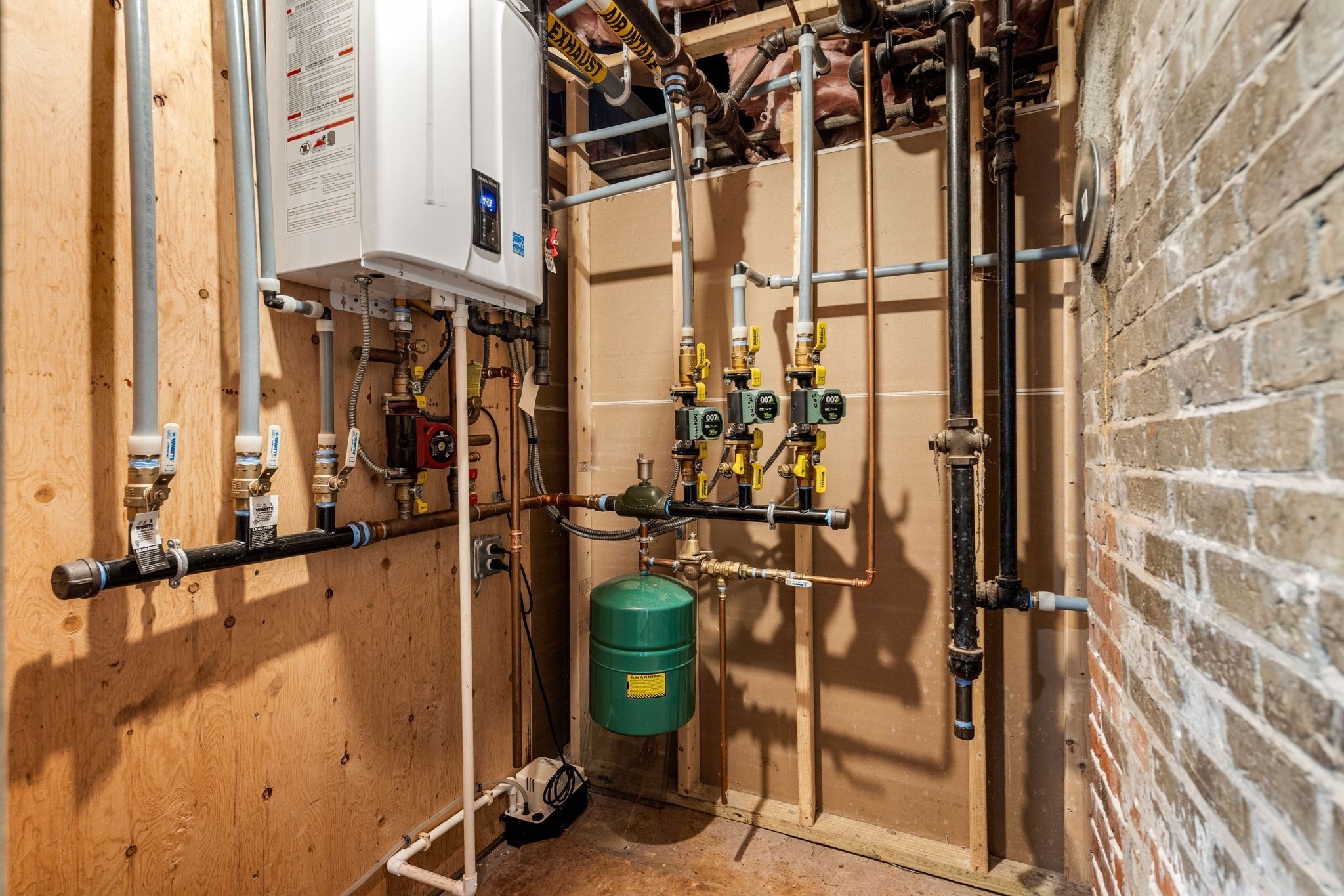 33 Middle St, Gloucester, MA 01930 - Image 40