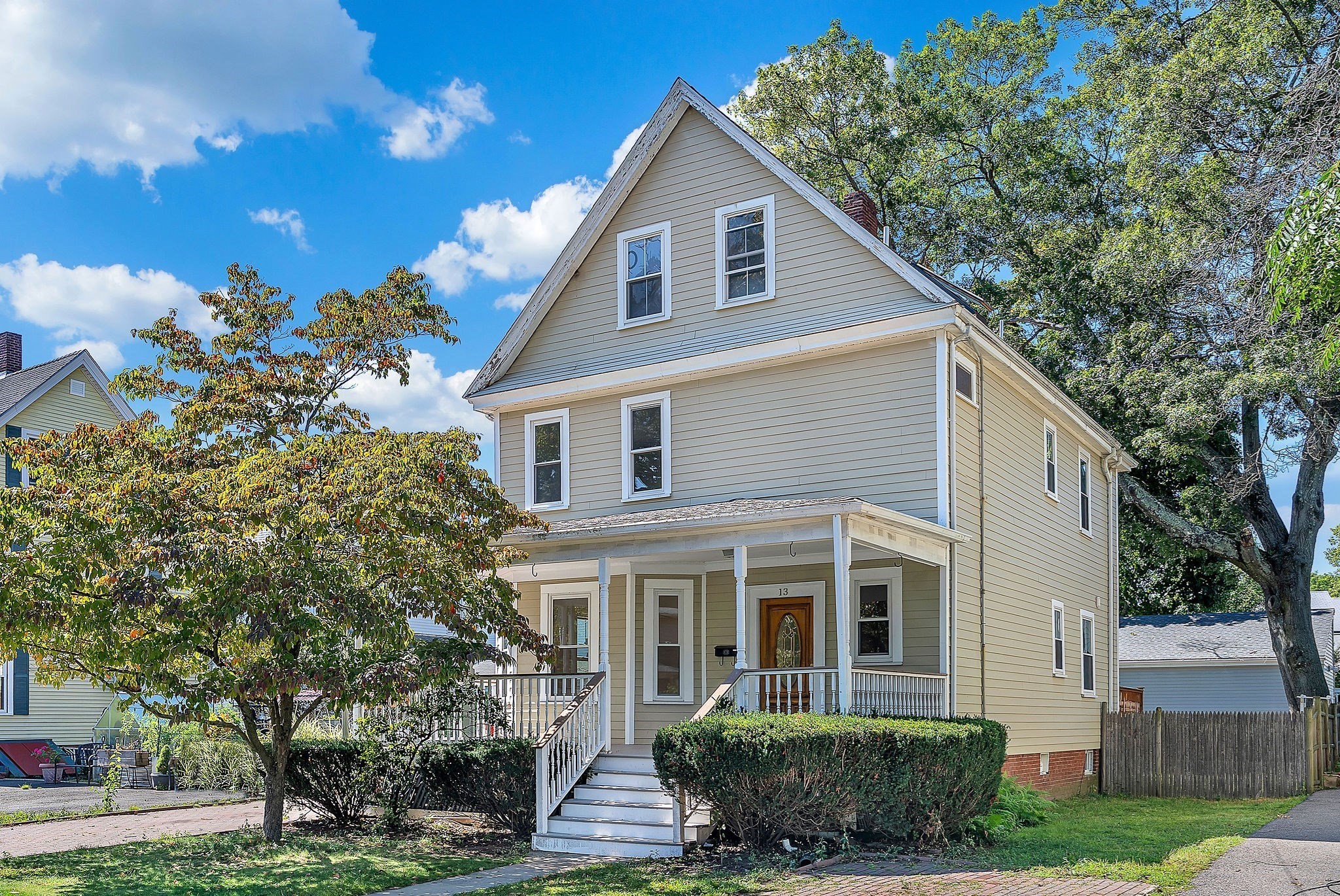 13 Weir St, Newton, MA 02466 - Image 2