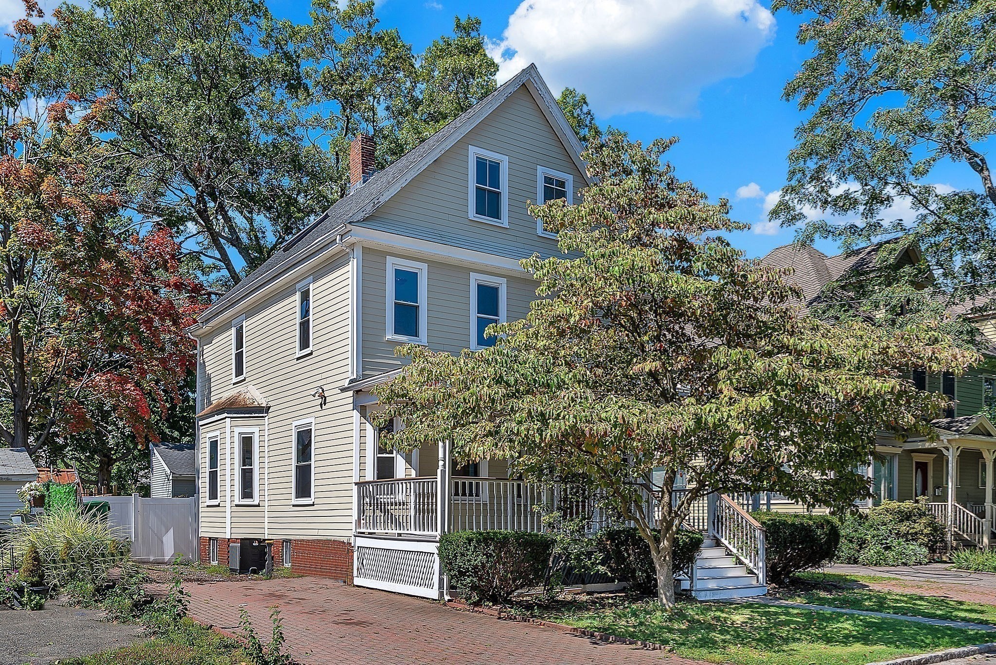 13 Weir St, Newton, MA 02466 - Image 3