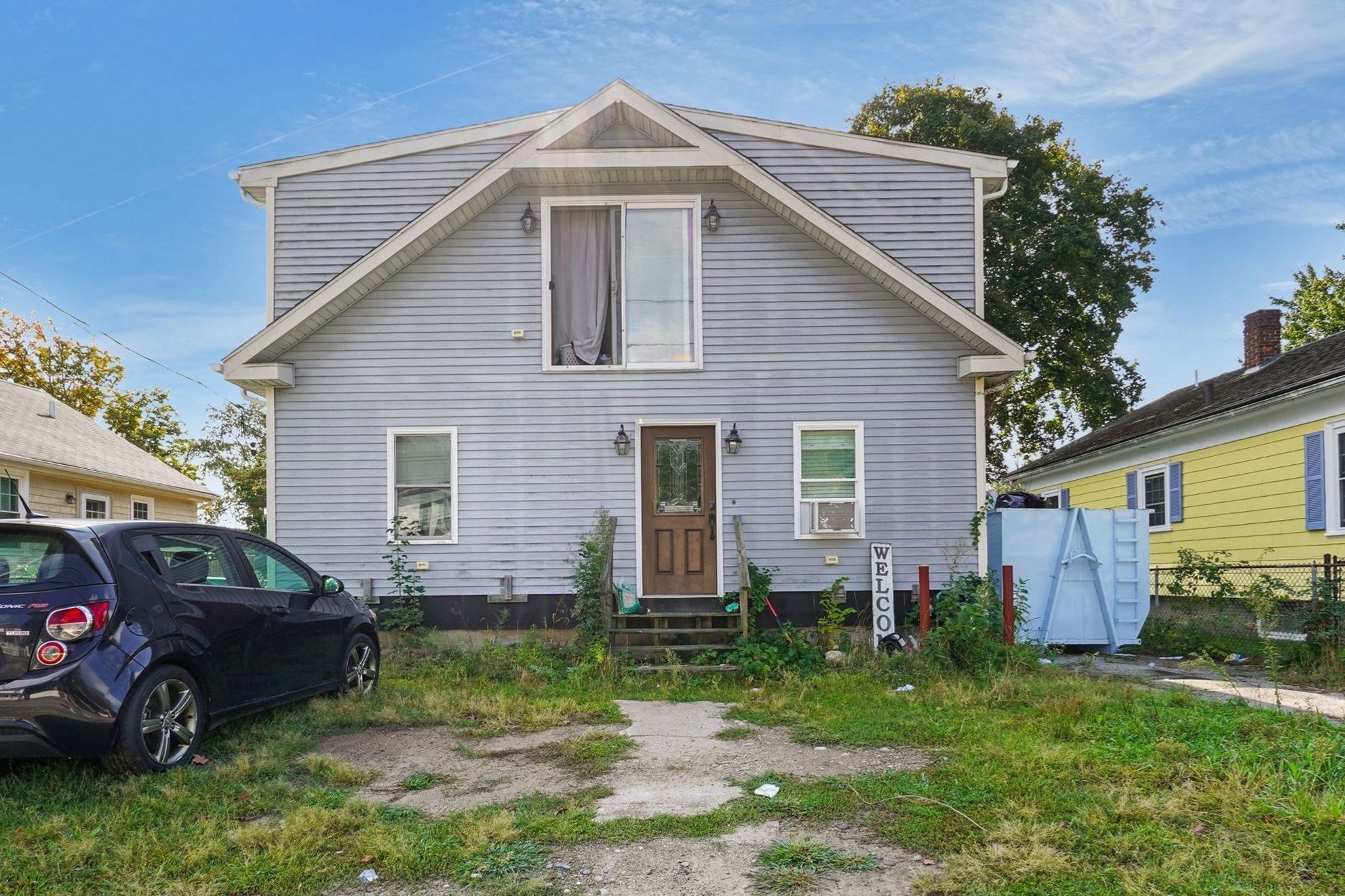 714 S Main St, Attleboro, MA 02703