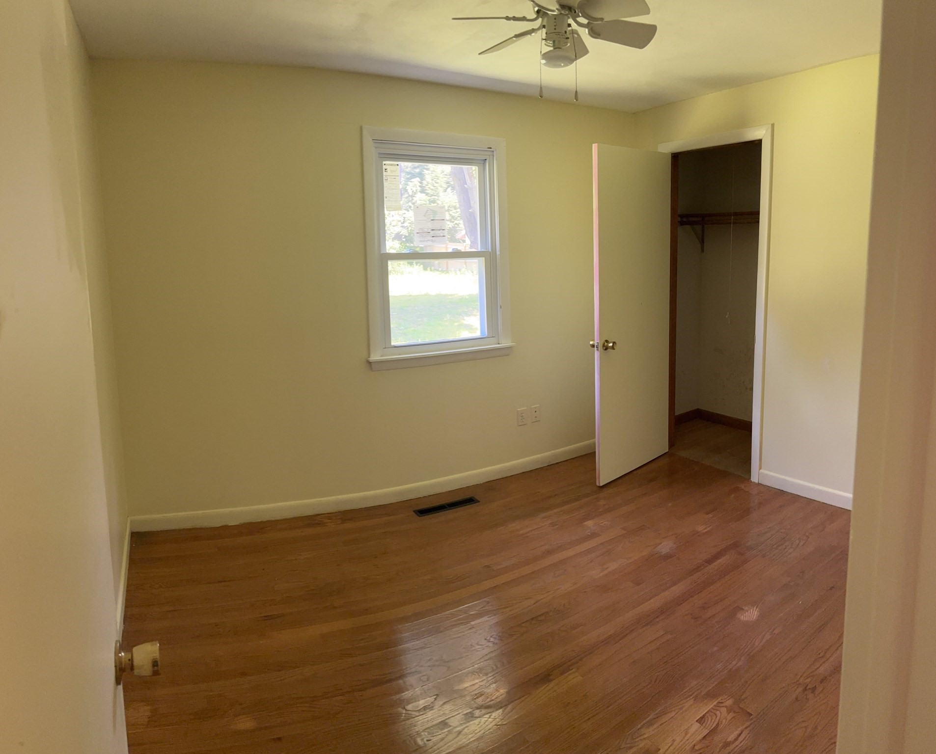 1037 Shaker Rd, Westfield, MA 01085 - Image 8