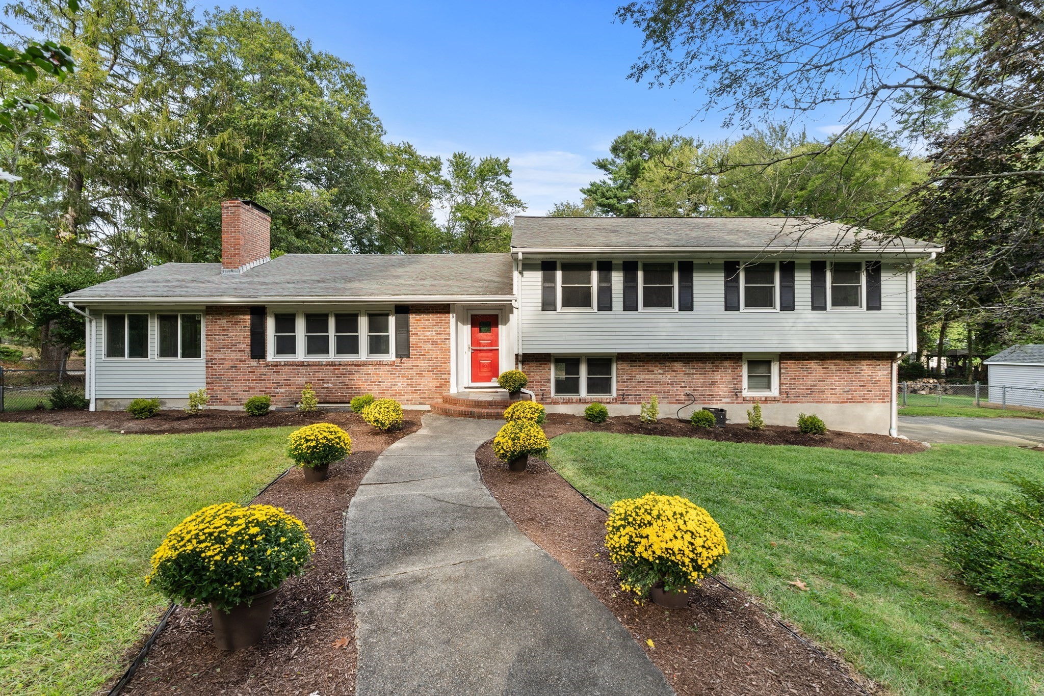 8 Karen Pines St, Dedham, MA 02026