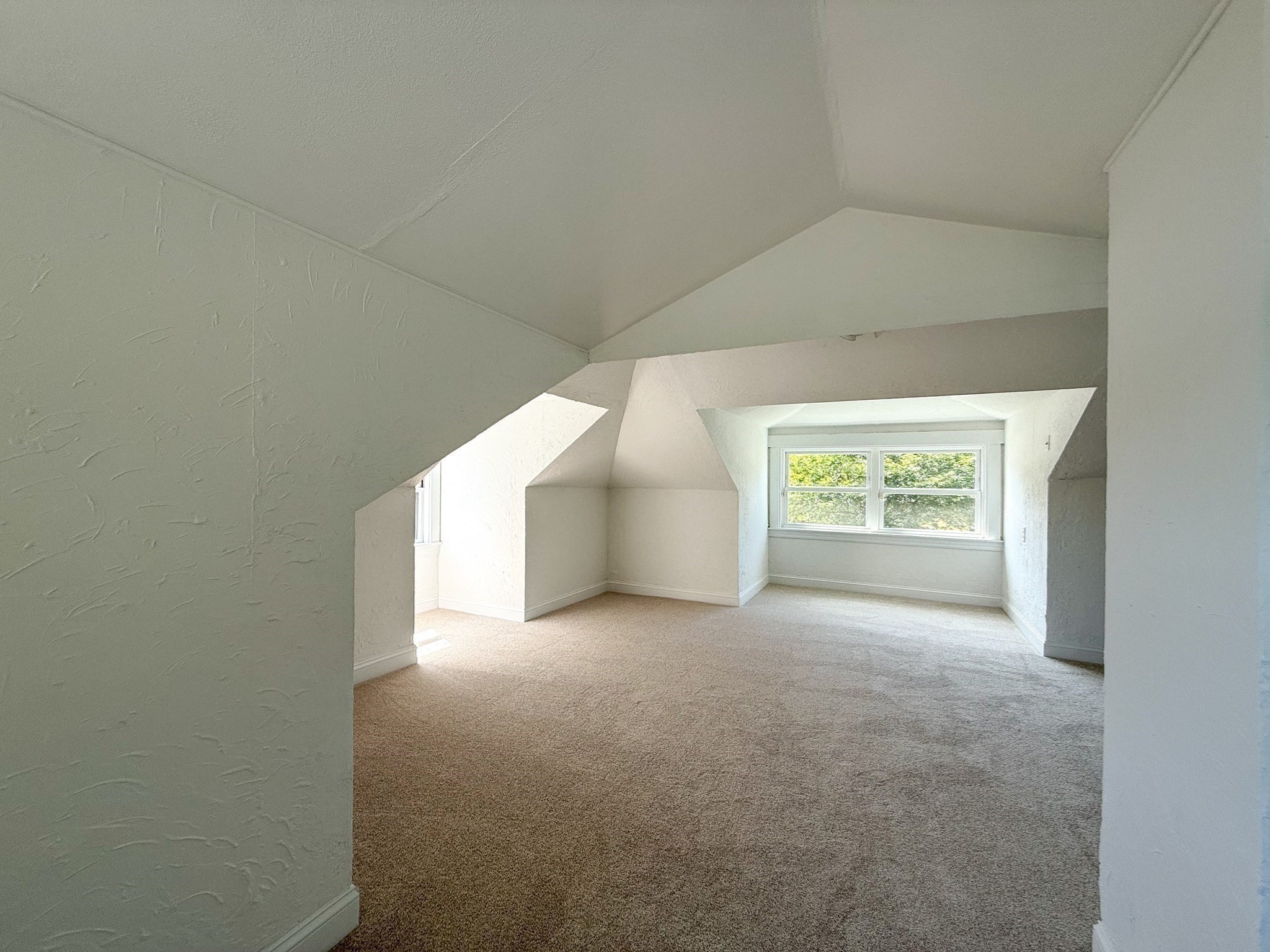 82 Holden St, Worcester, MA 01605 - Image 20