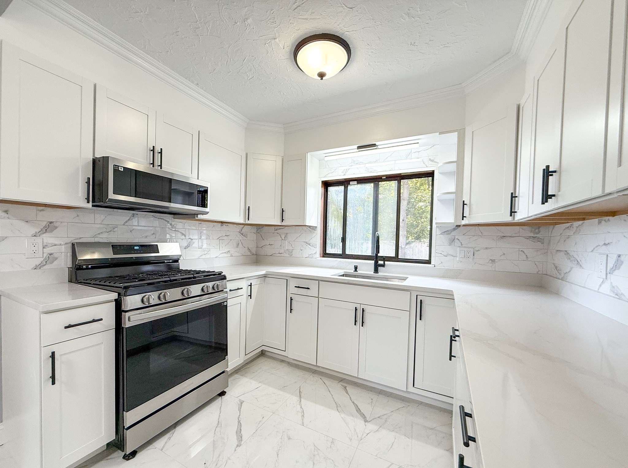 82 Holden St, Worcester, MA 01605 - Image 6