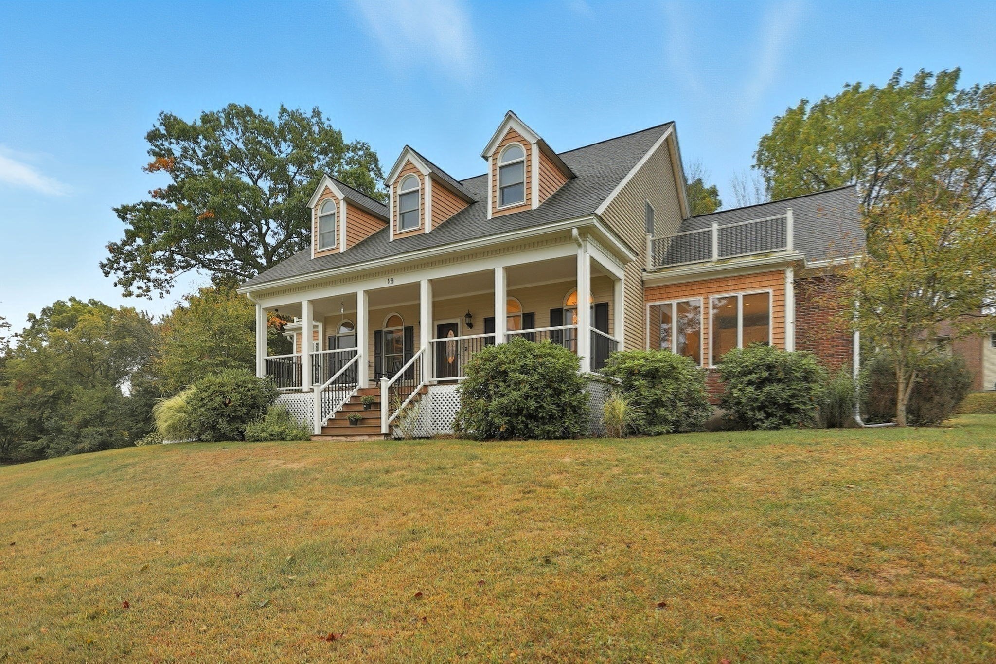 18 Settlers Way, Dracut, MA 01826