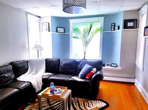 722 Adams Street, Apt 1