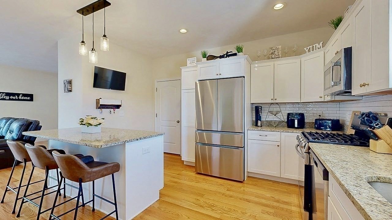 27 Tea Party Circle Unit 27, Holden, MA 01520 - Image 2