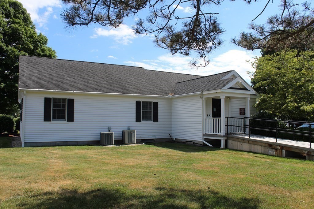 1 Uxbridge Rd, Mendon, MA 01756 - Image 4
