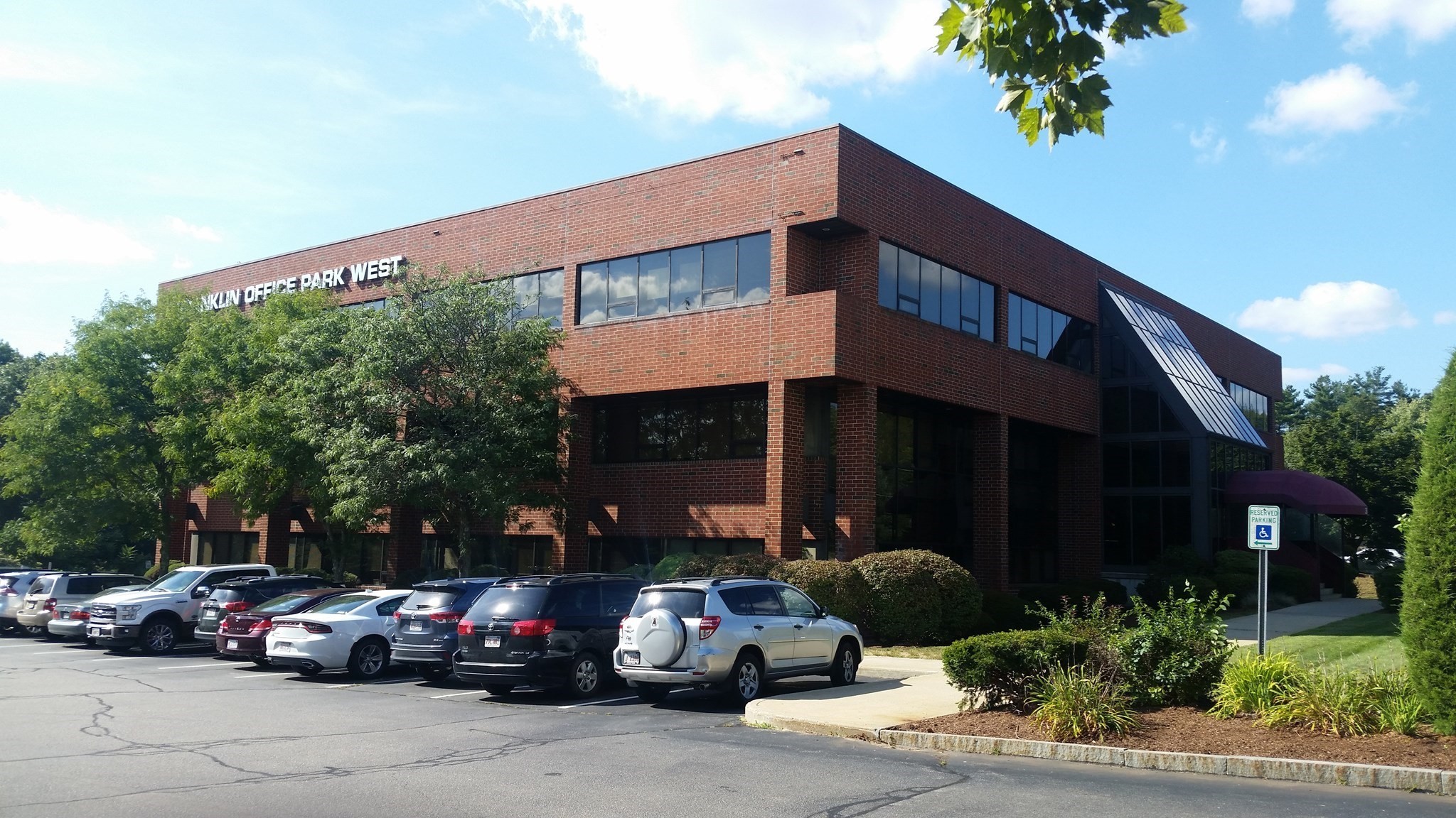 38 Pond St, Franklin, MA 02038 - Image 1