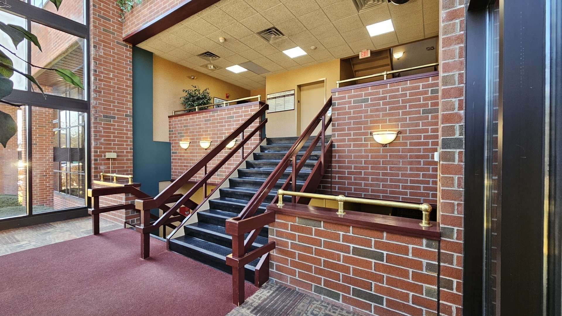 38 Pond St, Franklin, MA 02038 - Image 2