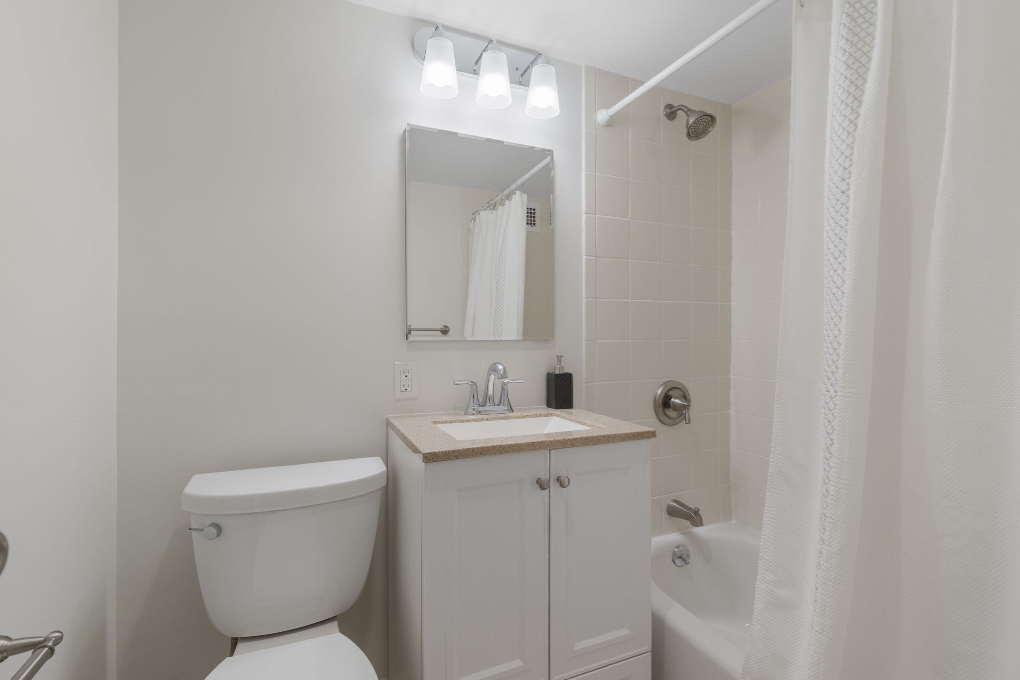 6 Whittier Pl Unit 9H, West End, Boston, MA 02114 - Image 16