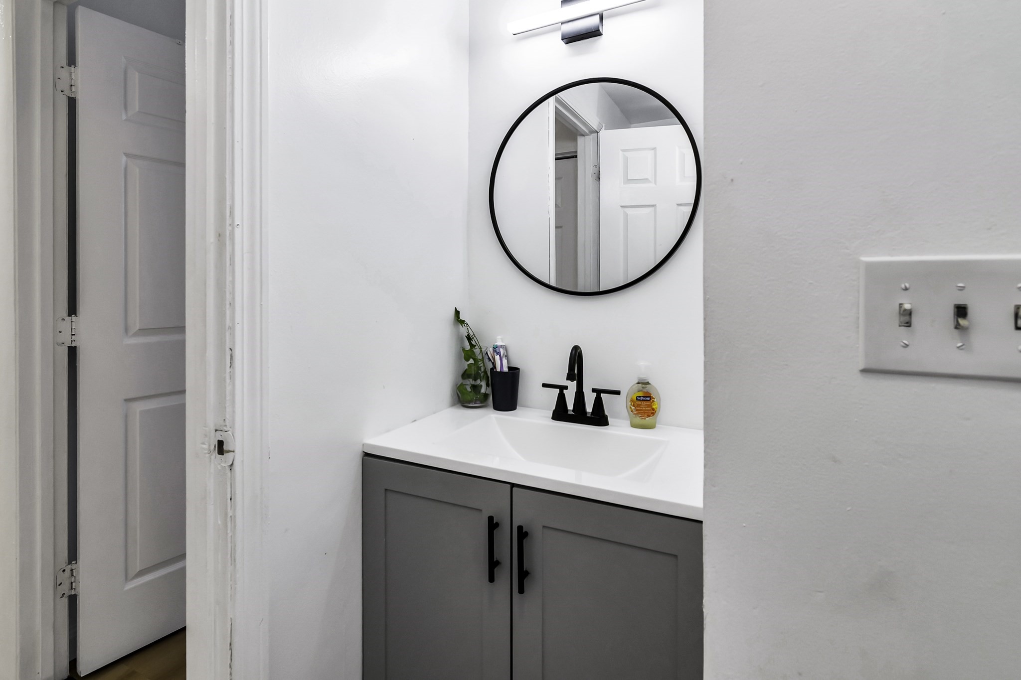 46 Amesbury St Unit 2B, Lawrence, MA 01840 - Image 11