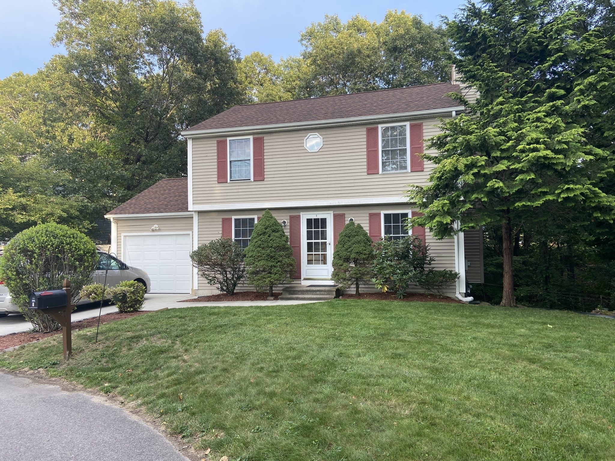 1 Allenson Ave, Attleboro, MA 02703