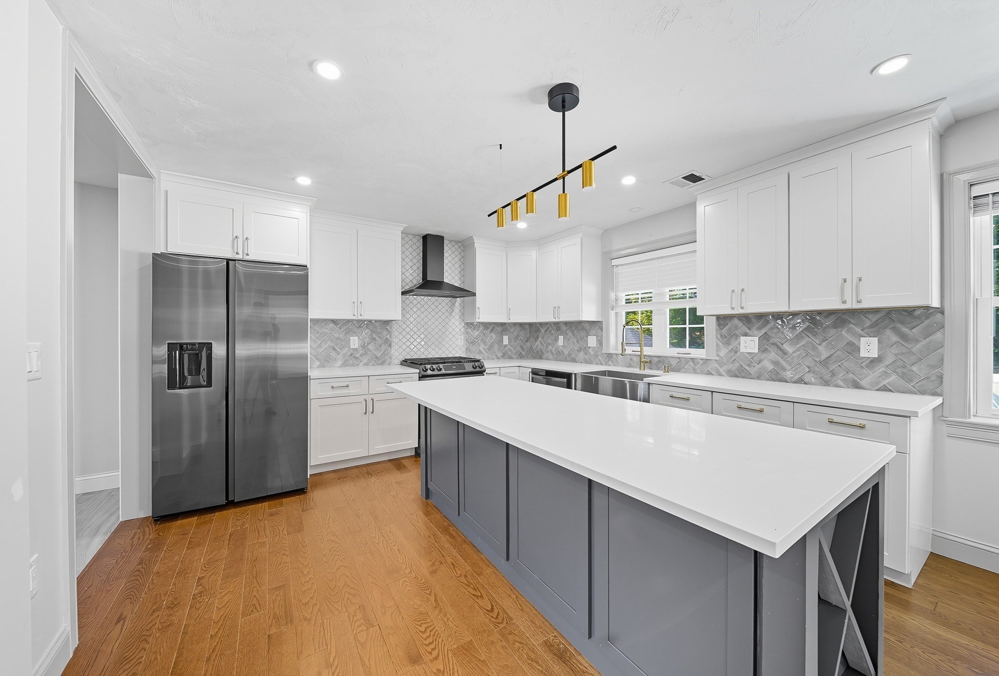 15 Lakeside Dr, Shrewsbury, MA 01545 - Image 4