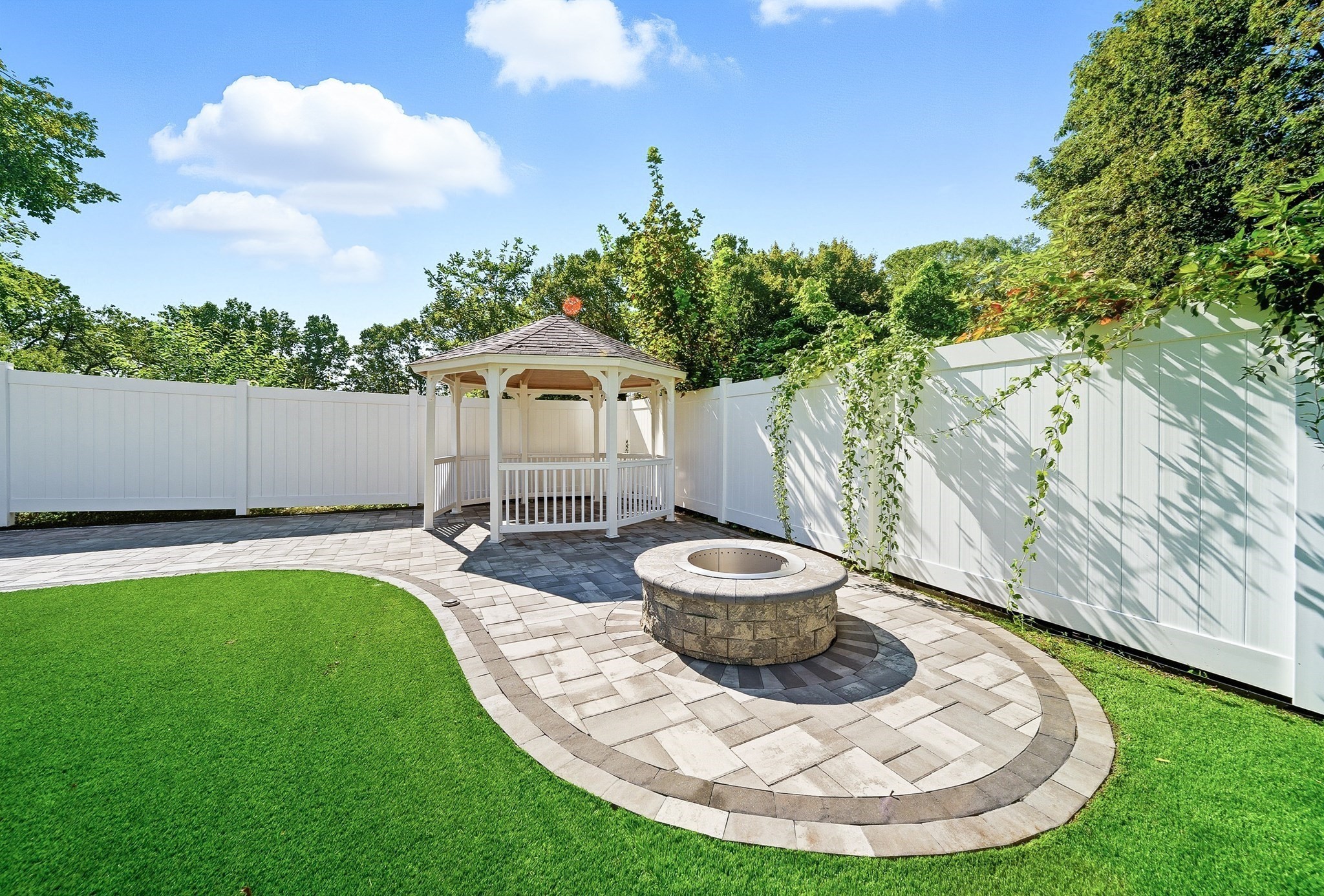 15 Lakeside Dr, Shrewsbury, MA 01545 - Image 35