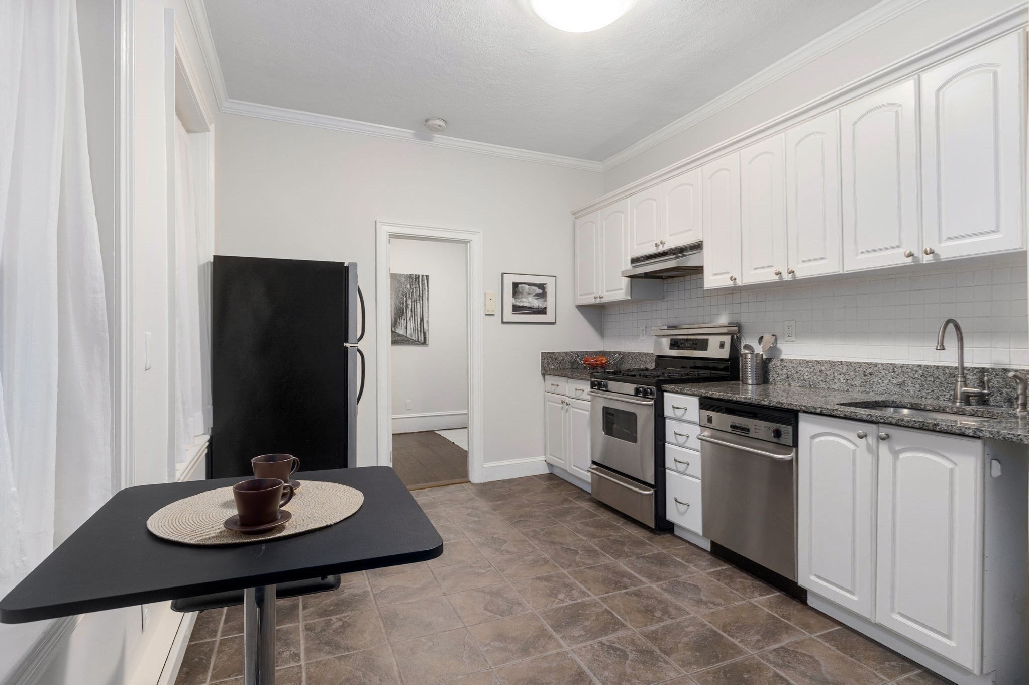 53 Garden St Unit 2, Beacon Hill, Boston, MA 02114 - Image 4