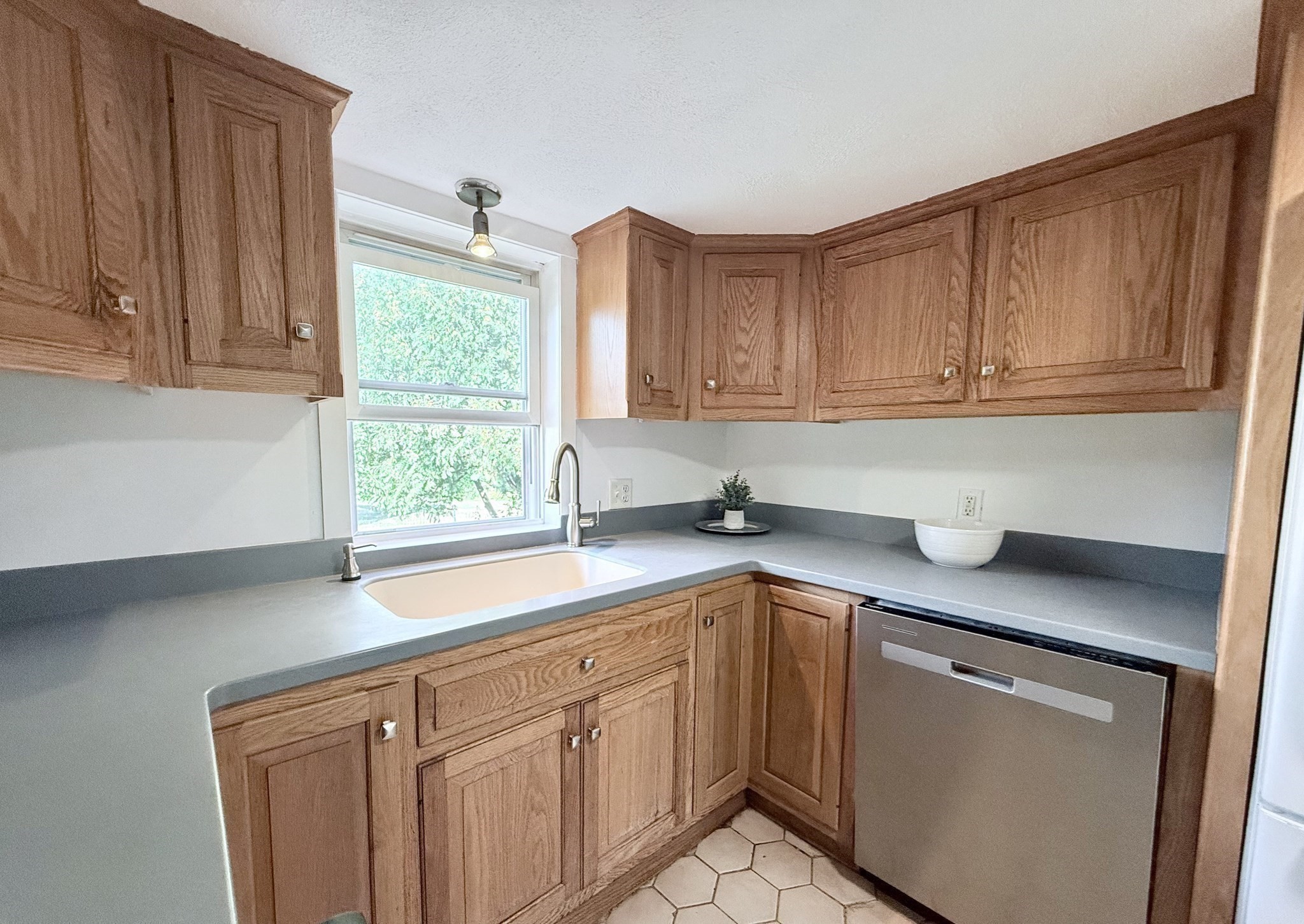 975 S Main St, Bellingham, MA 02019 - Image 23