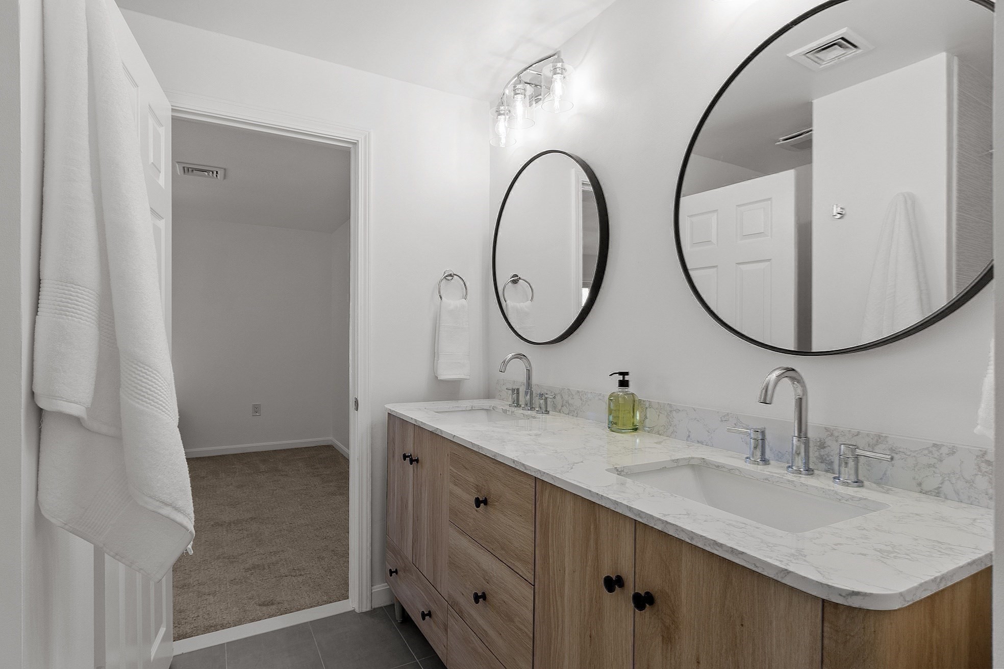 61 Patrick Road Unit 61, Tewksbury, MA 01876 - Image 24