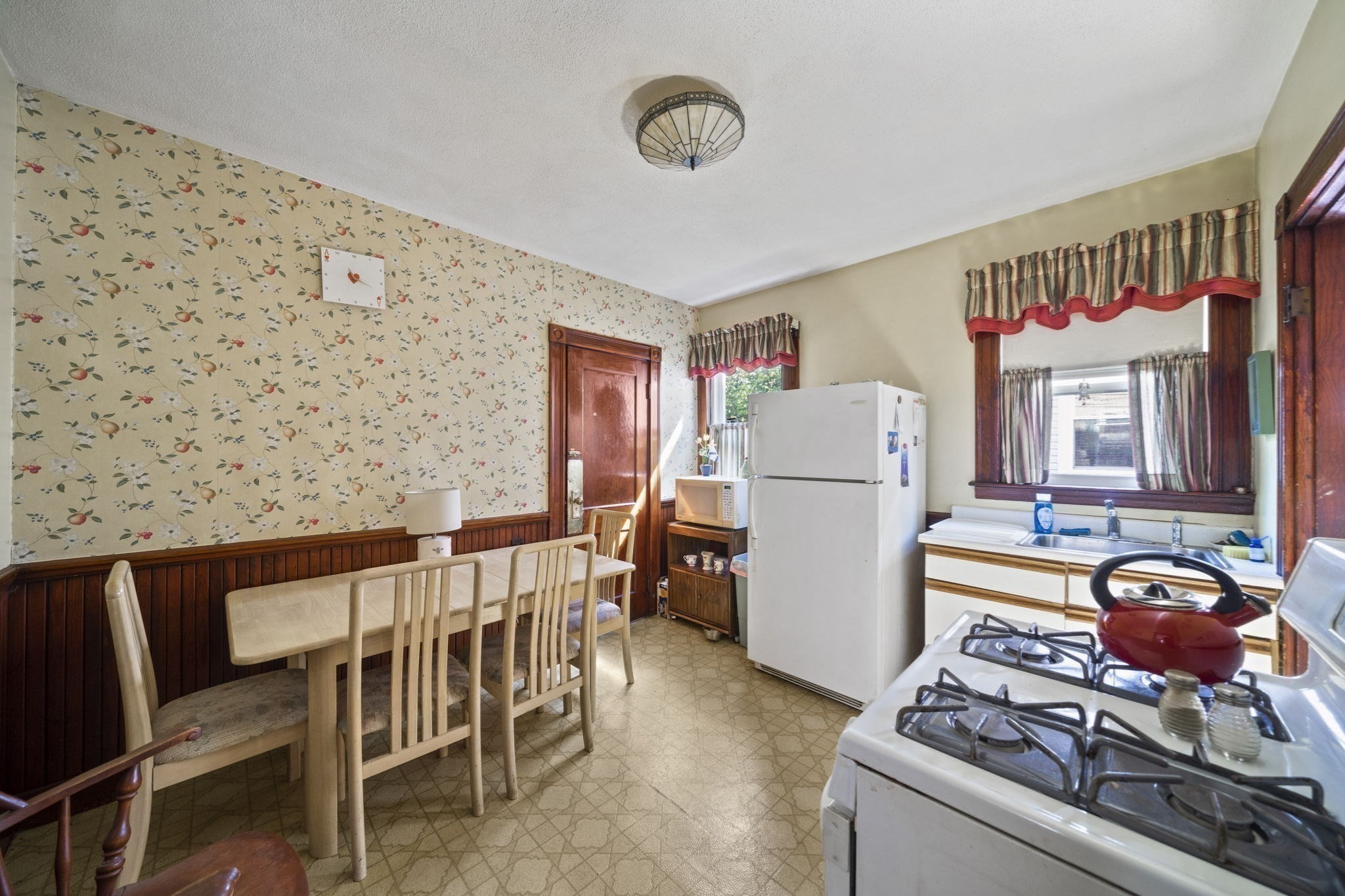 16 Hamilton Rd, Somerville, MA 02144 - Image 18