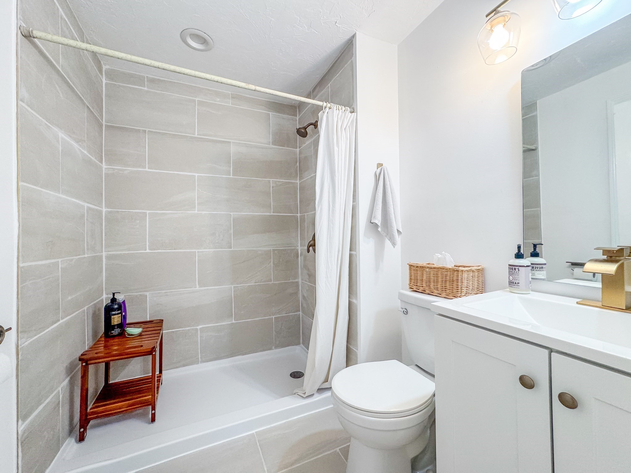 114 Graham Hill Dr, Hanover, MA 02339 - Image 16