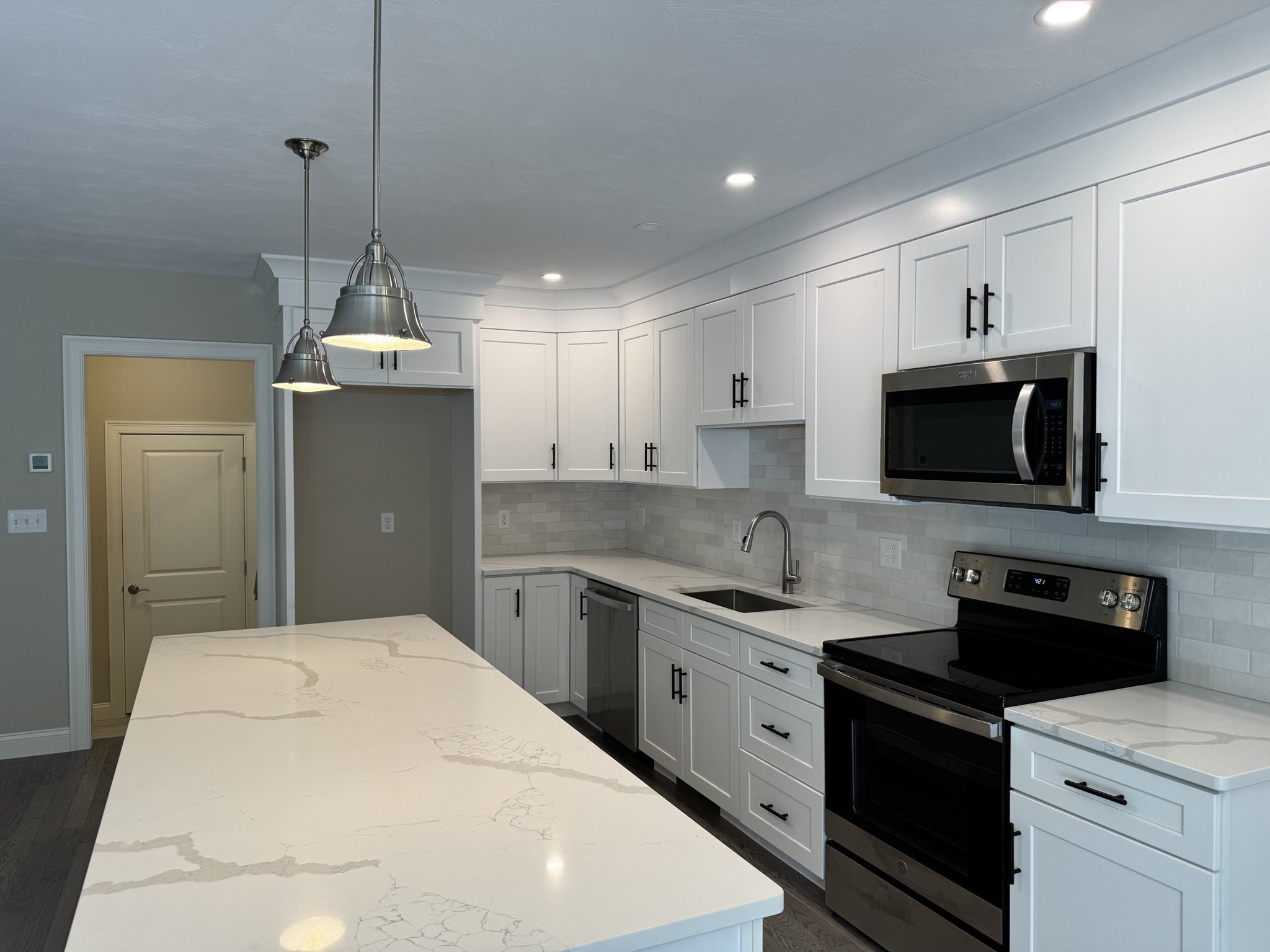 492 Richmond Street Unit B, Taunton, MA 02718 - Image 17