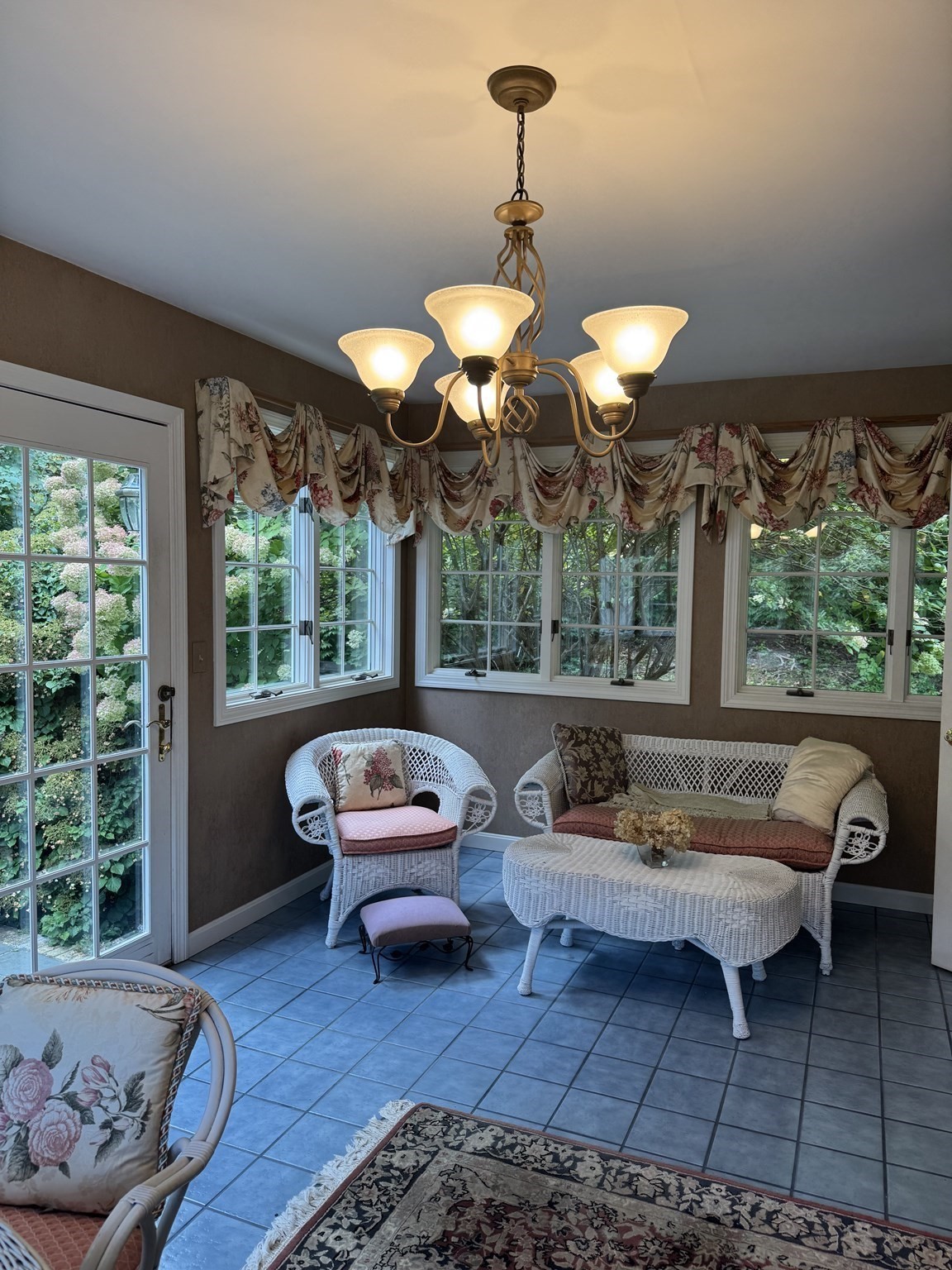 2 Slades Farm Ln, Dartmouth, MA 02748 - Image 11