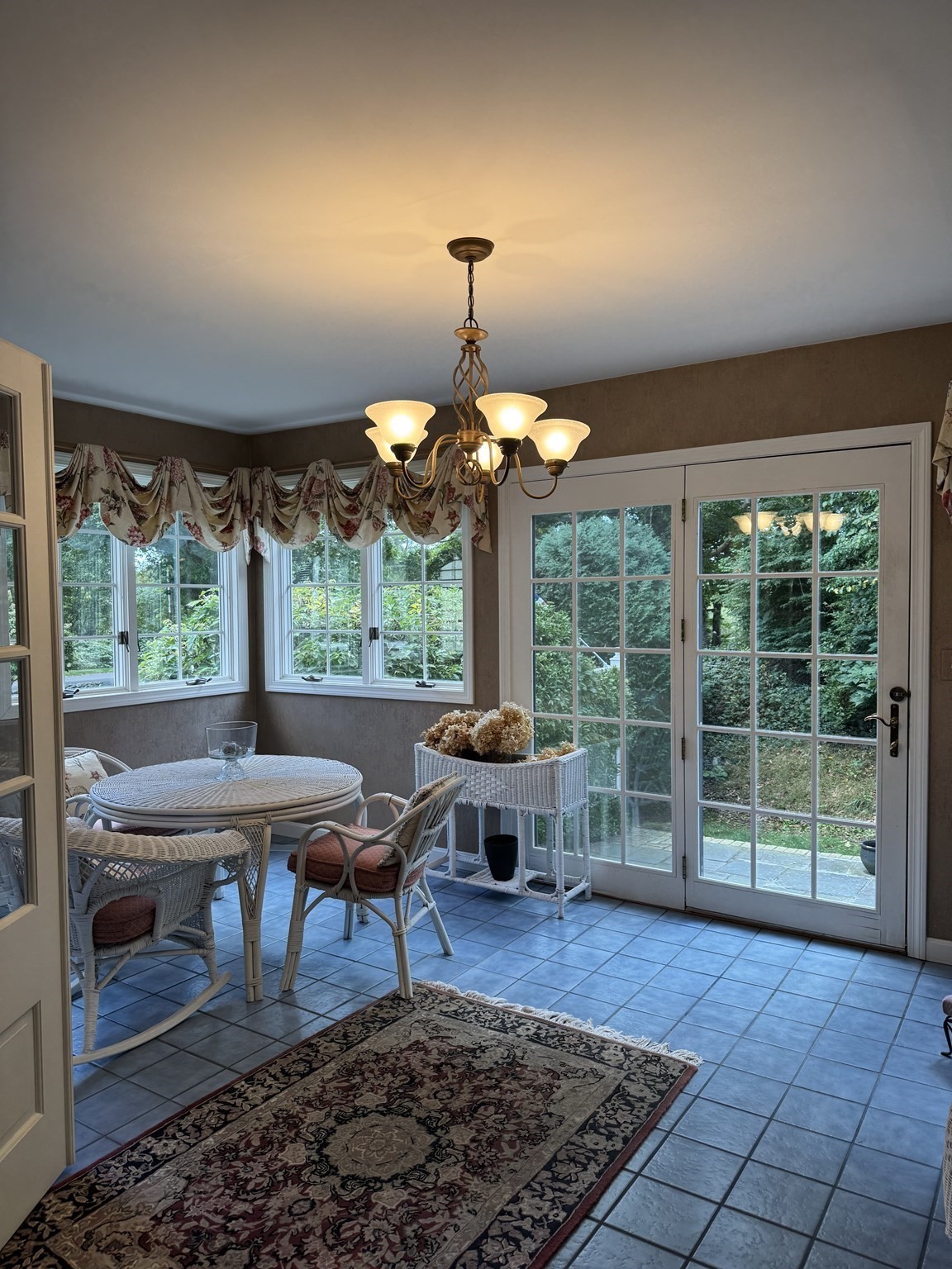 2 Slades Farm Ln, Dartmouth, MA 02748 - Image 12