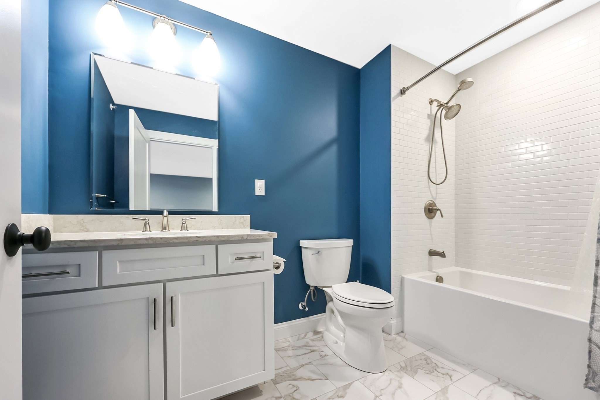 13 Birkdale Ln Unit 13, Hopkinton, MA 01748 - Image 18