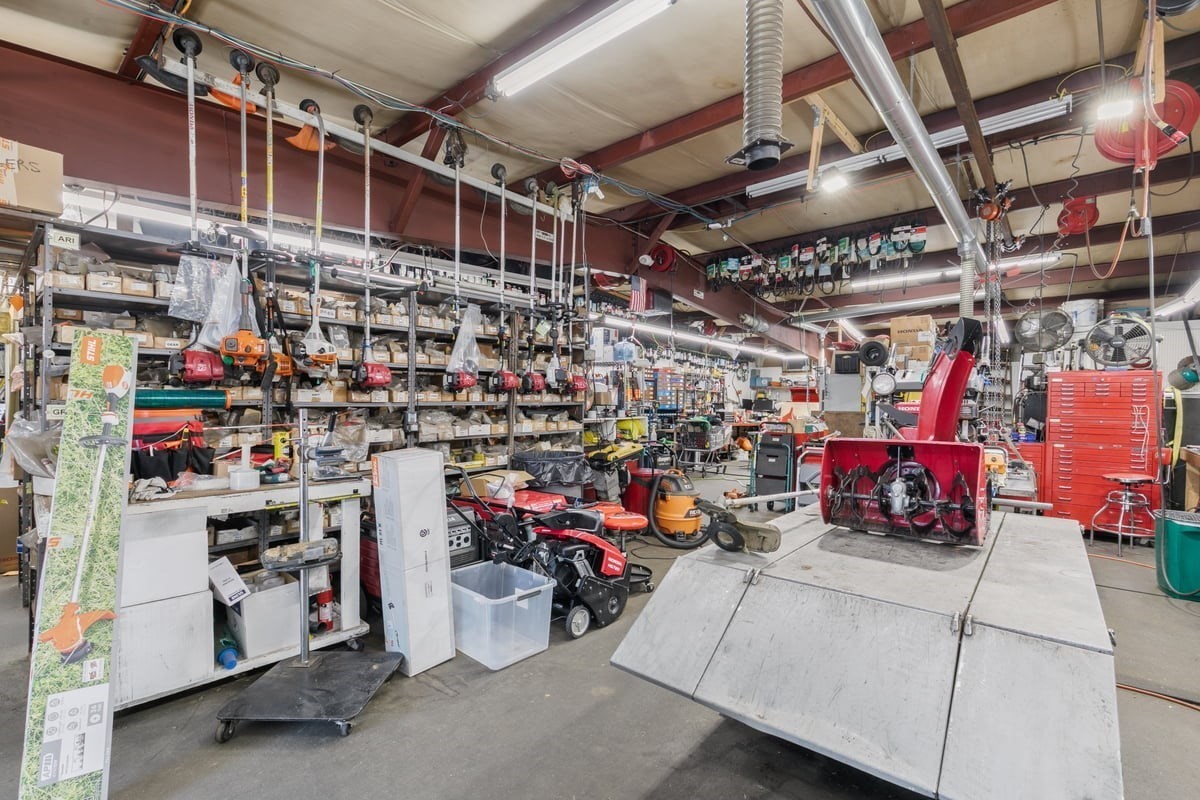 746 Amesbury Rd, Haverhill, MA 01830 - Image 22