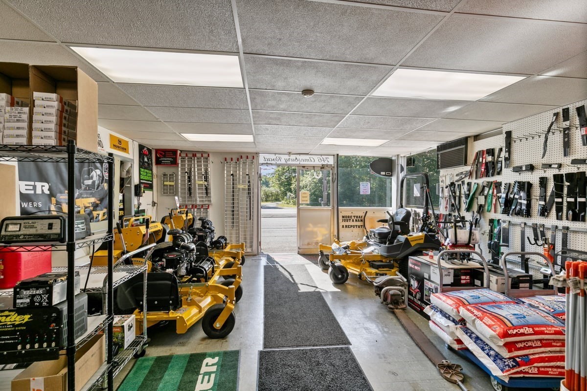 746 Amesbury Rd, Haverhill, MA 01830 - Image 31