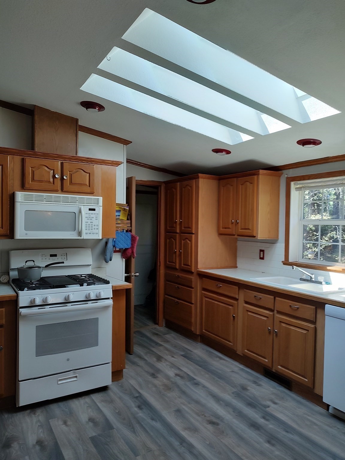 22 Medallion Road, Holbrook, MA 02343 - Image 7