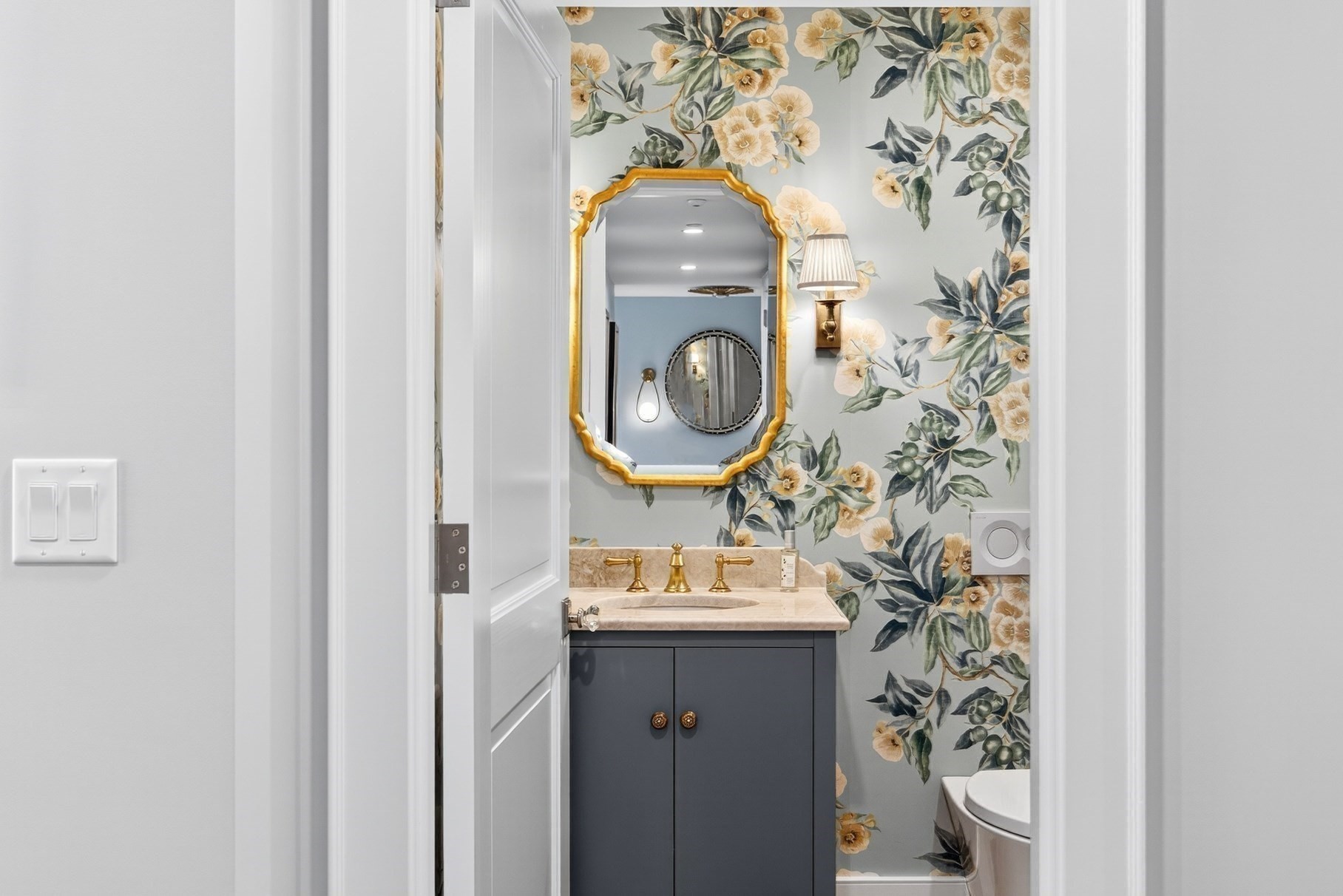 10 Rowes Wharf Unit PH4, Downtown, Boston, MA 02110 - Image 31