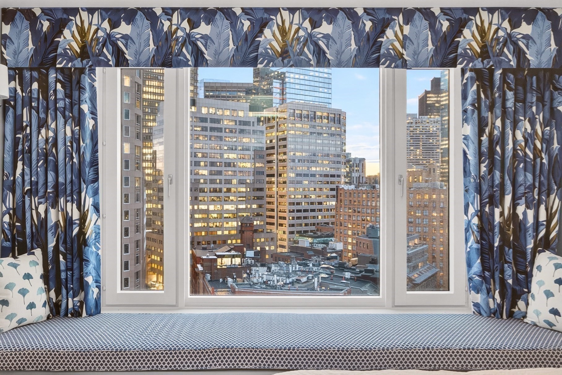 10 Rowes Wharf Unit PH4, Downtown, Boston, MA 02110 - Image 38