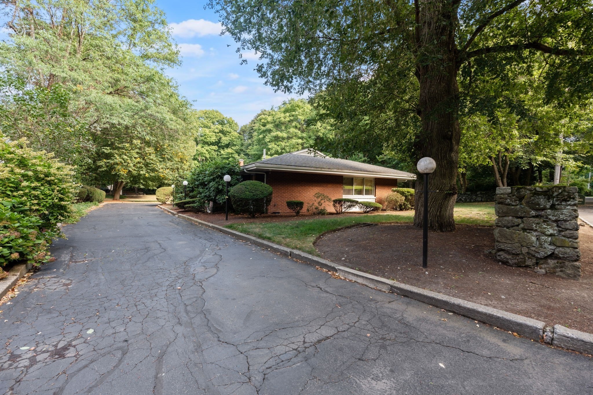 18 Chestnut Pl Unit 18, Brookline, MA 02445 - Image 2