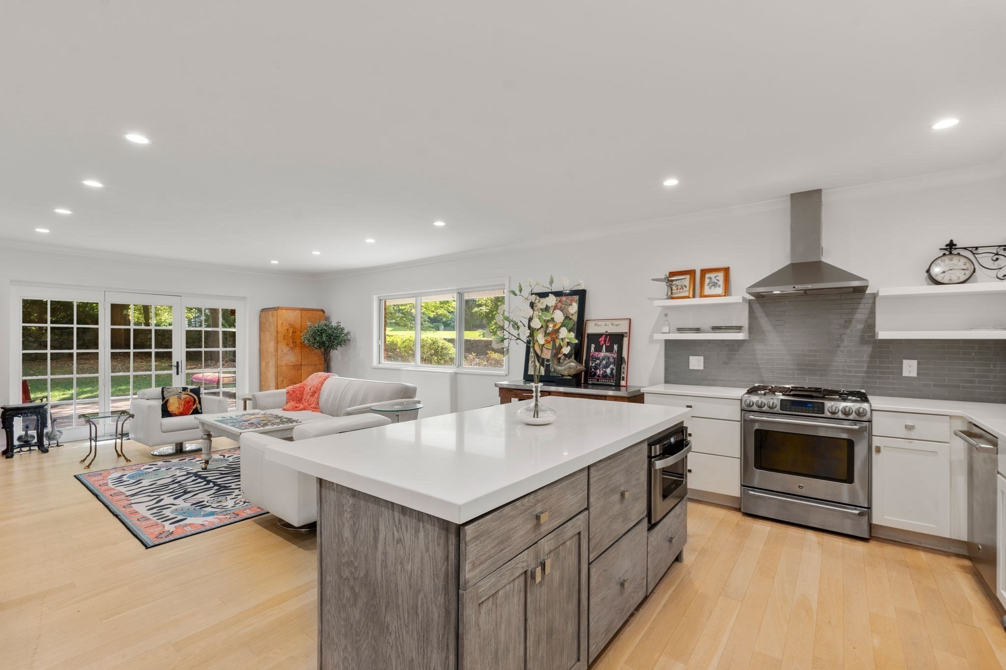 18 Chestnut Pl Unit 18, Brookline, MA 02445 - Image 4