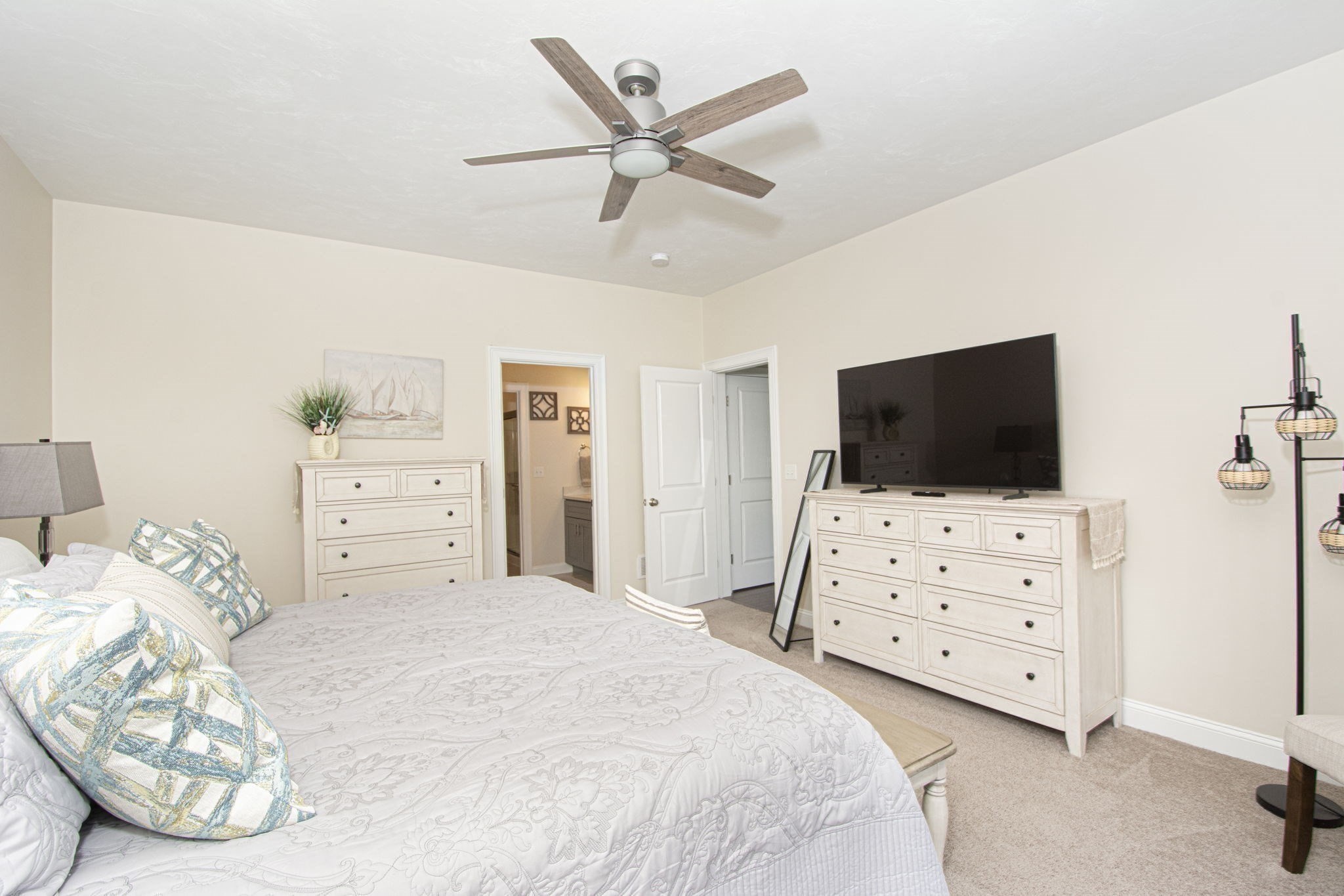 15 Clearview Terrace Unit 68, Millbury, MA 01527 - Image 22