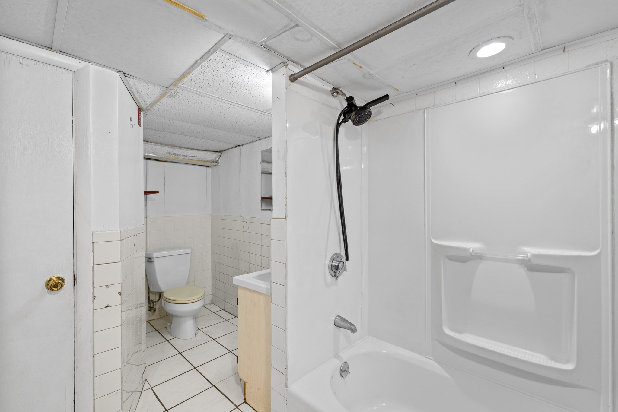 176 River St, Waltham, MA 02453 - Image 24