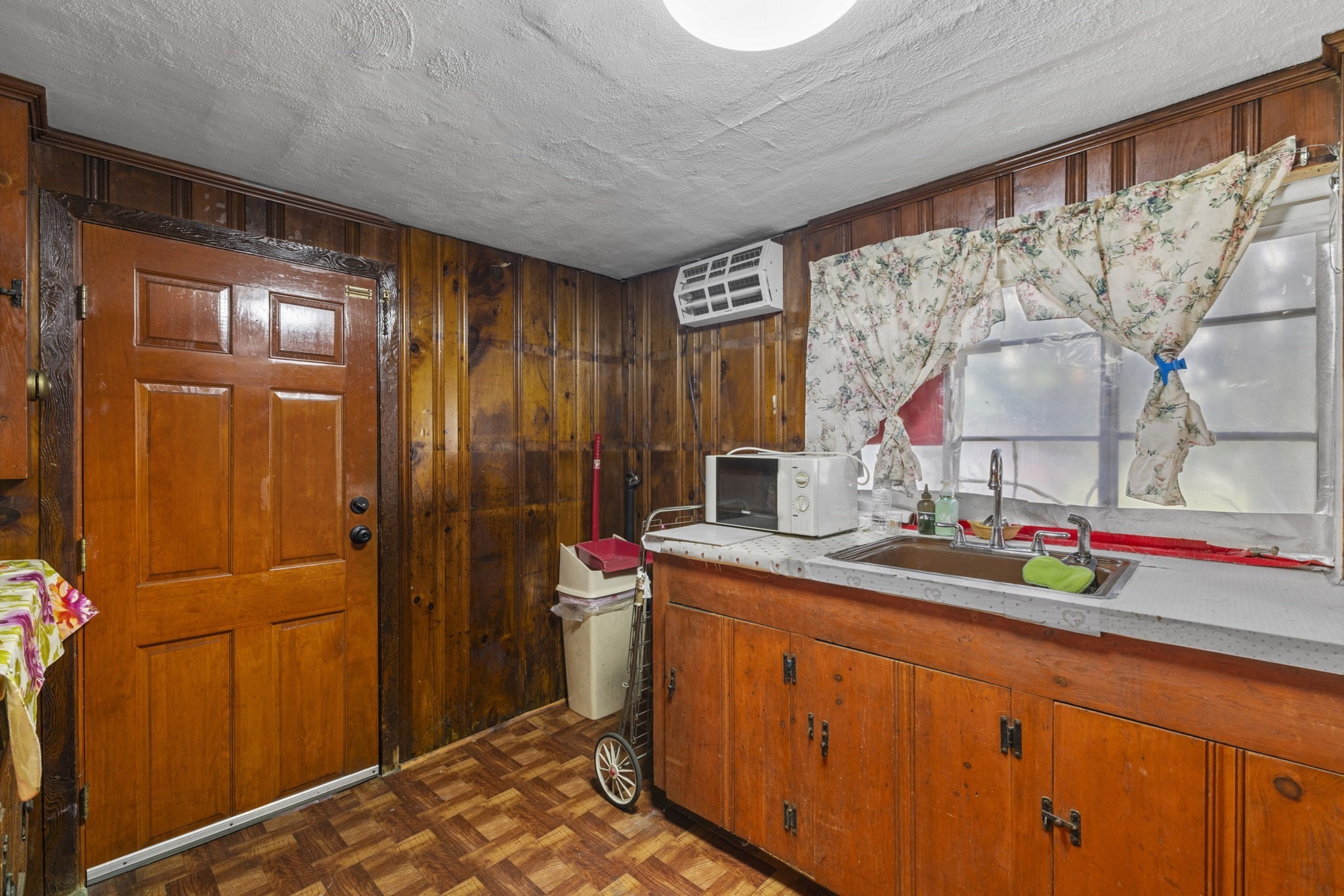176 River St, Waltham, MA 02453 - Image 28