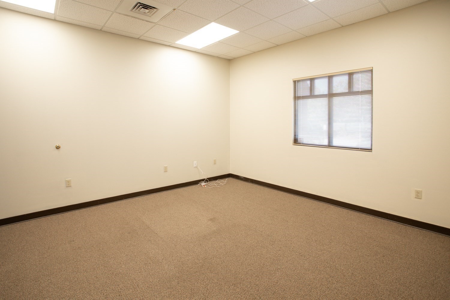 439 State Rd, Dartmouth, MA 02747 - Image 27