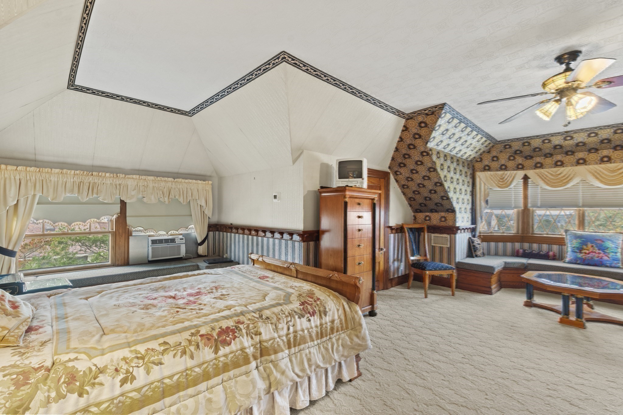 1353 Robeson St, Fall River, MA 02720 - Image 34