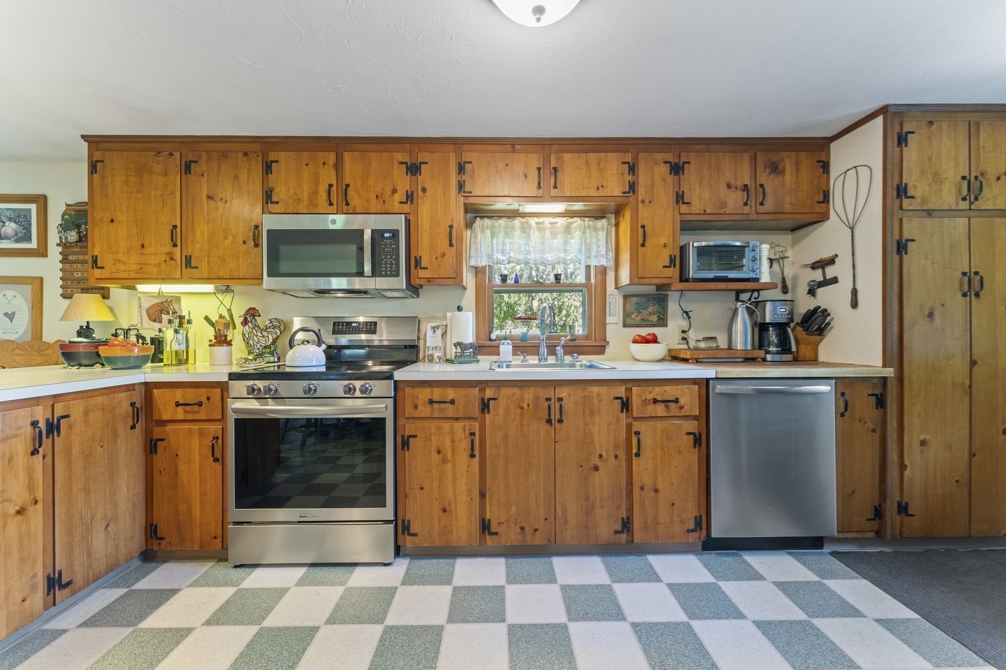 467 Durfee St, Southbridge, MA 01550 - Image 11