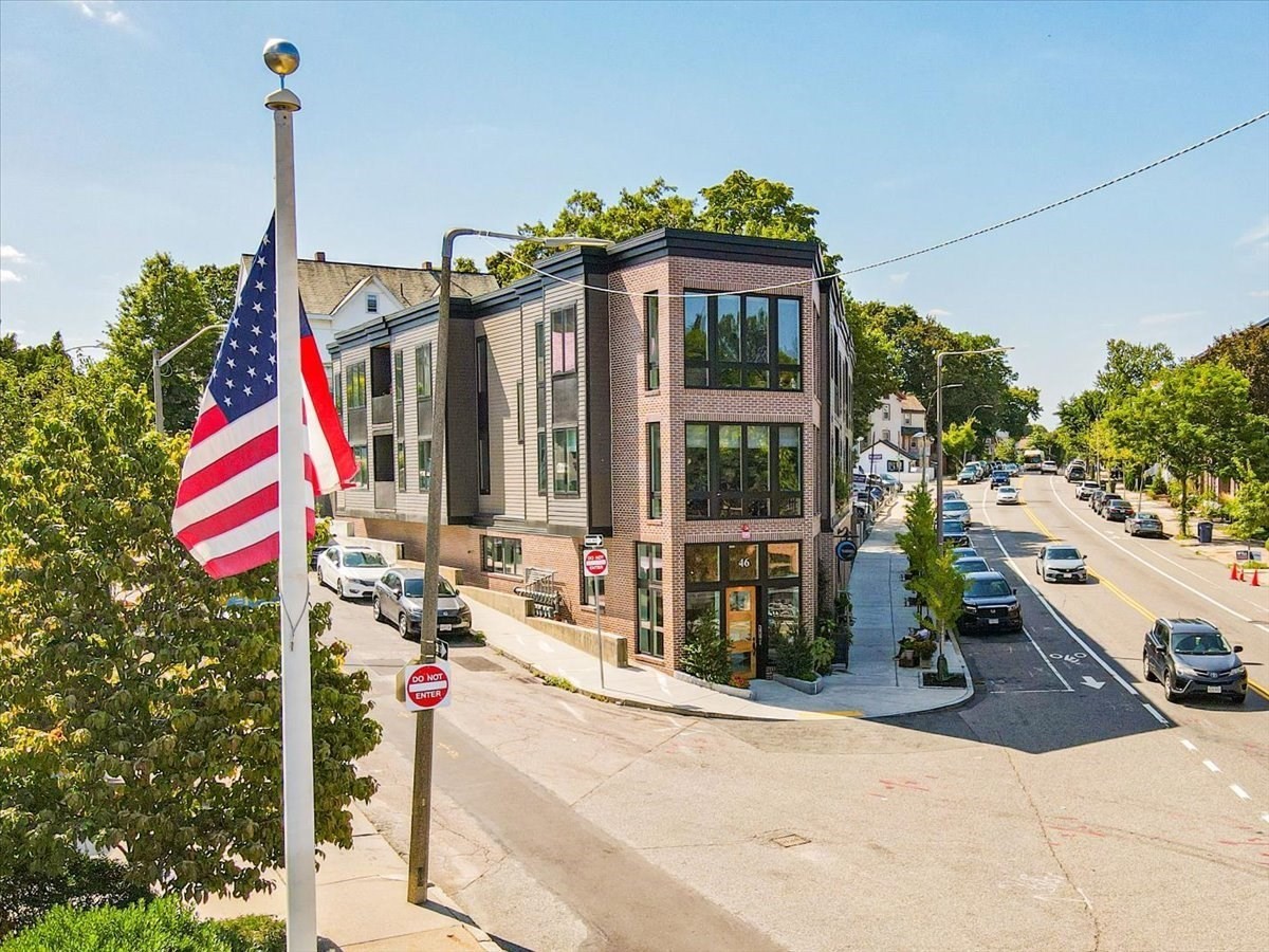 46 Belgrade Ave Unit 2, Roslindale, Boston, MA 02131