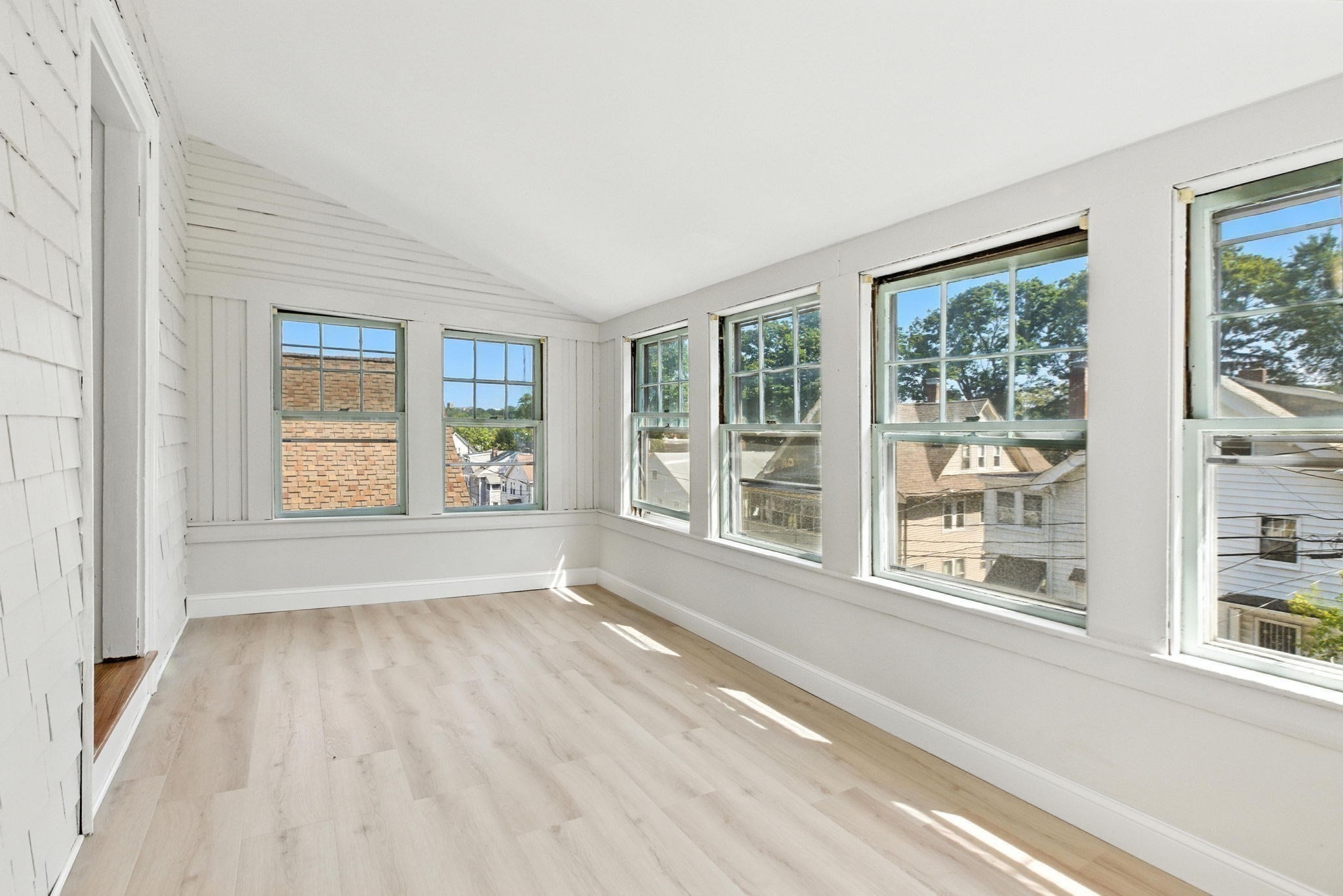 21 Upcrest Rd, Brighton, Boston, MA 02135 - Image 17