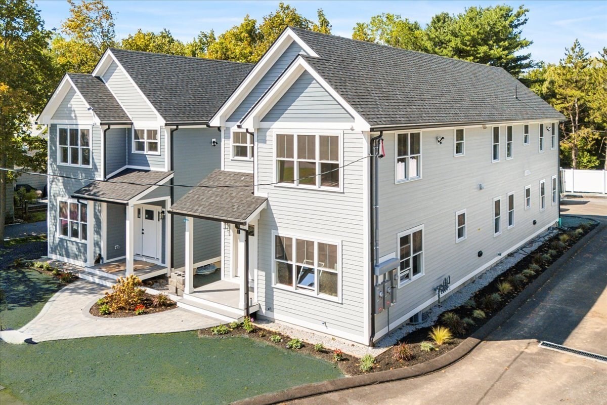 71 Readville St Unit B, Hyde Park, Boston, MA 02136